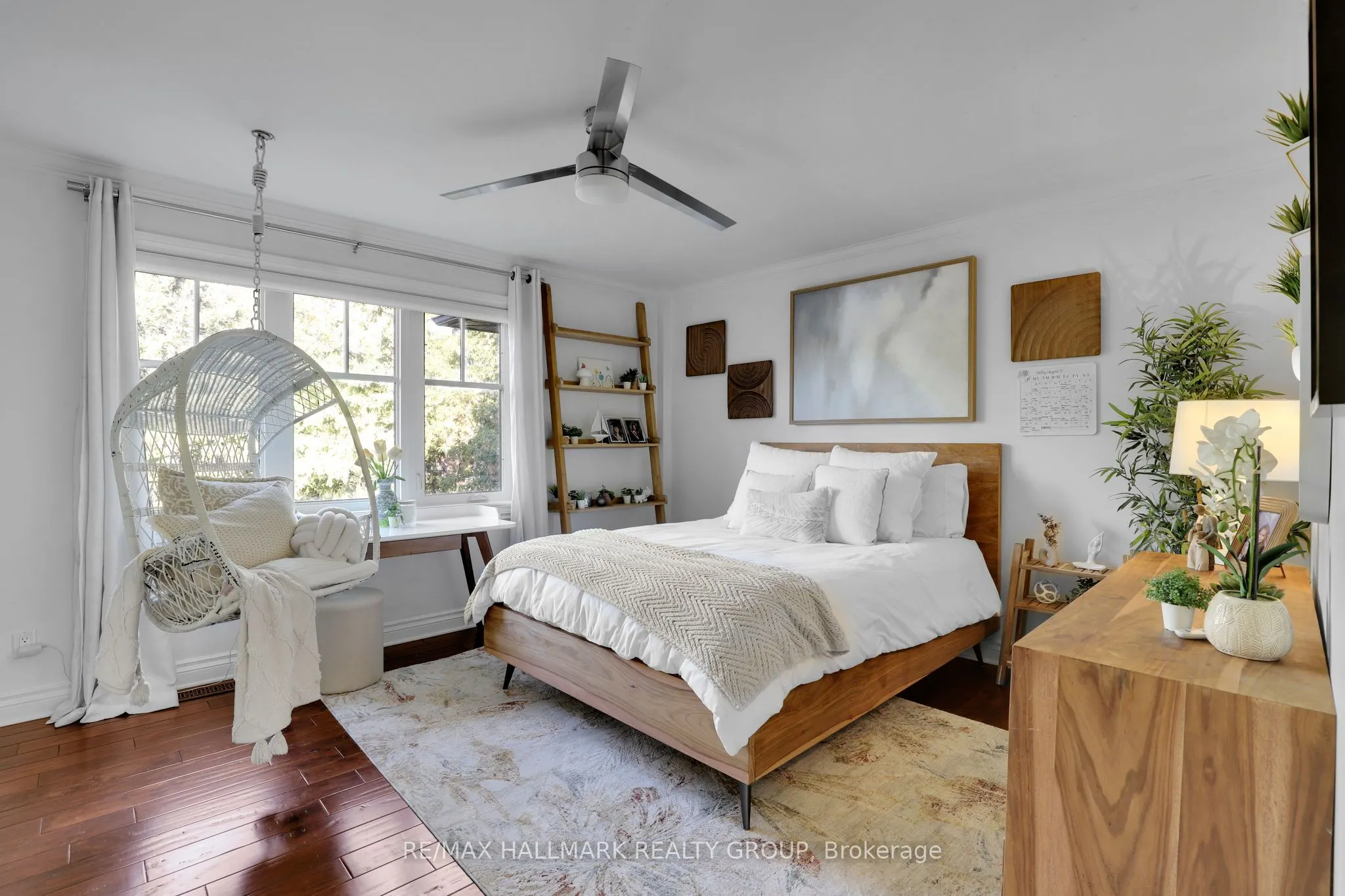 45 Crescent Heights