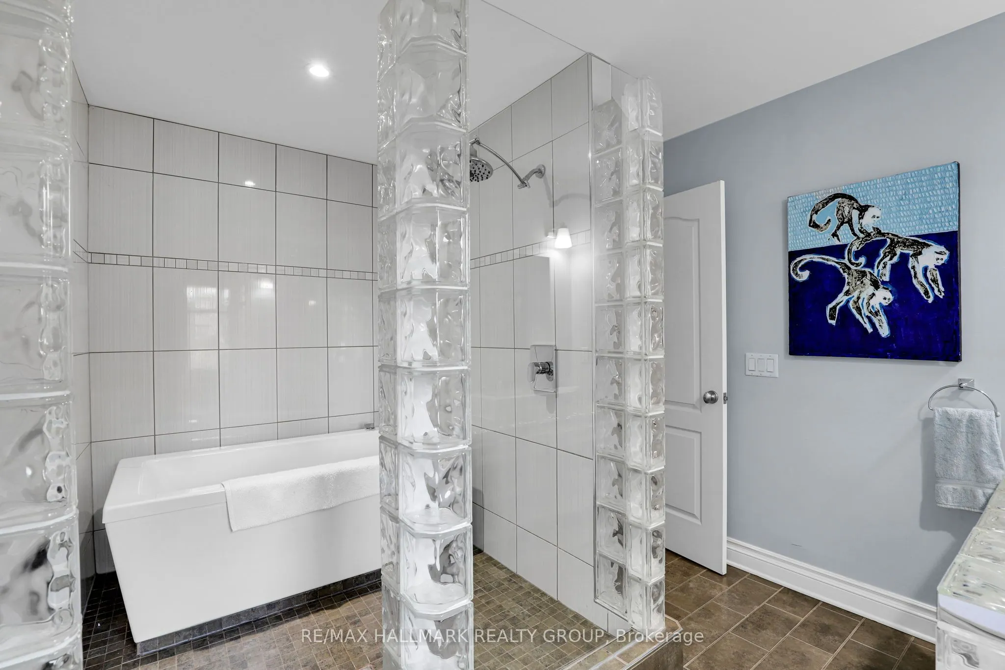 45 Crescent Heights