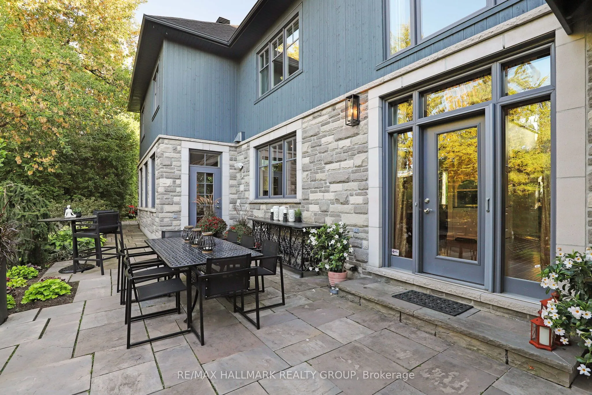 45 Crescent Heights