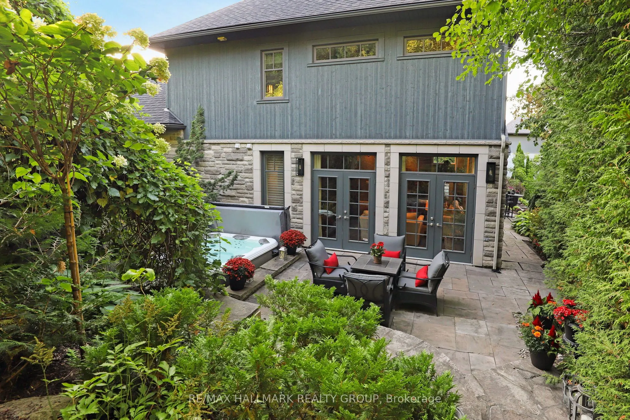 45 Crescent Heights