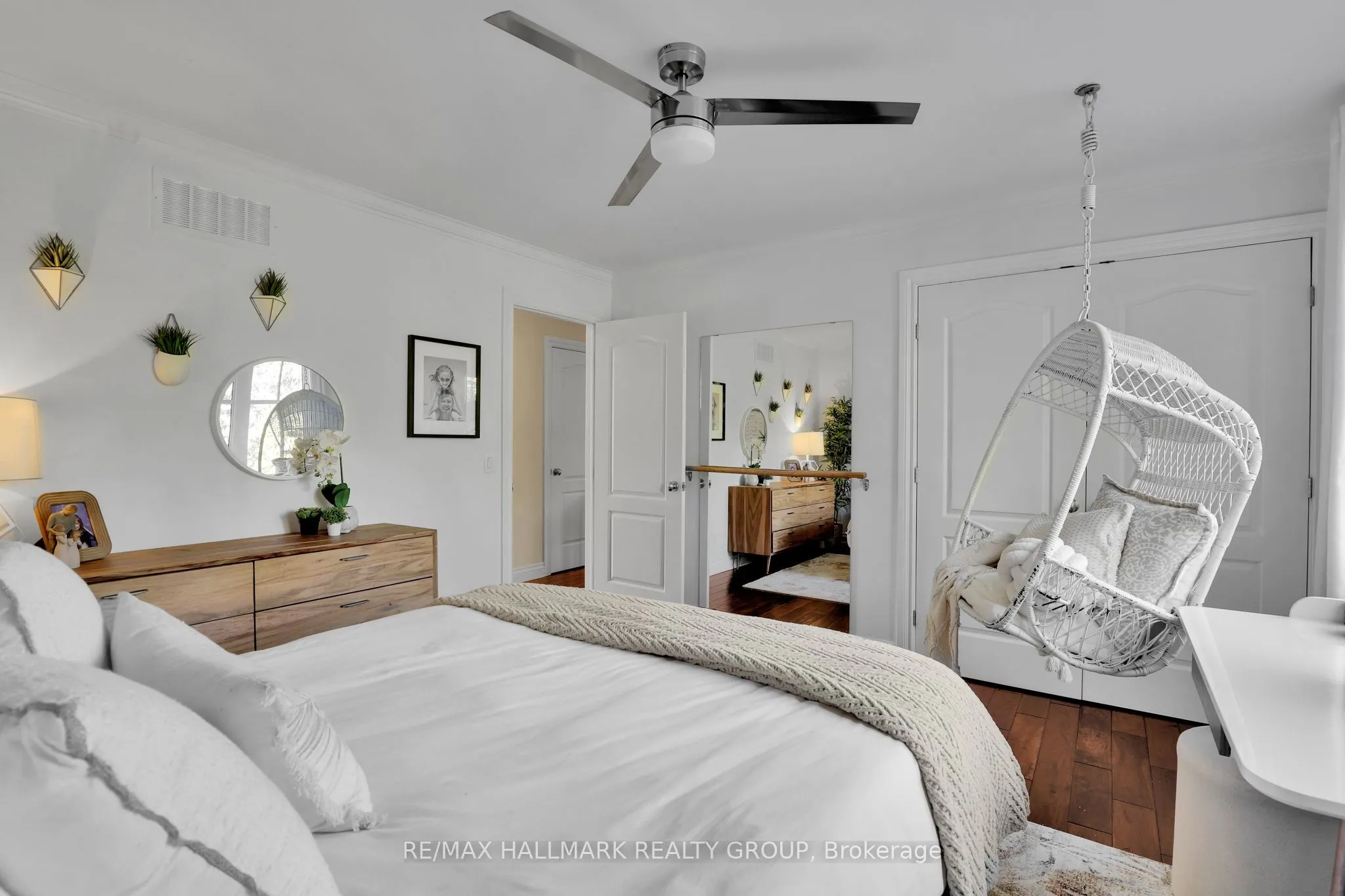 45 Crescent Heights