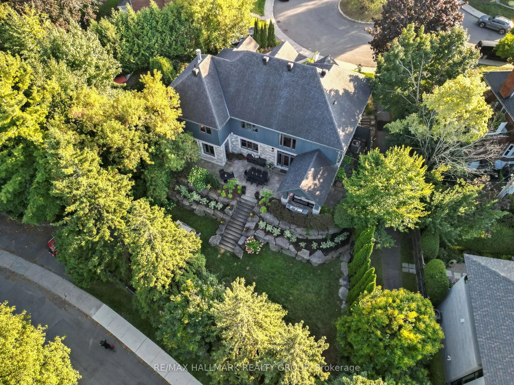 45 Crescent Heights