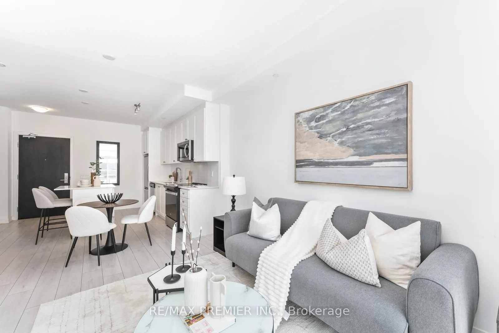55 Duke Street W, #310