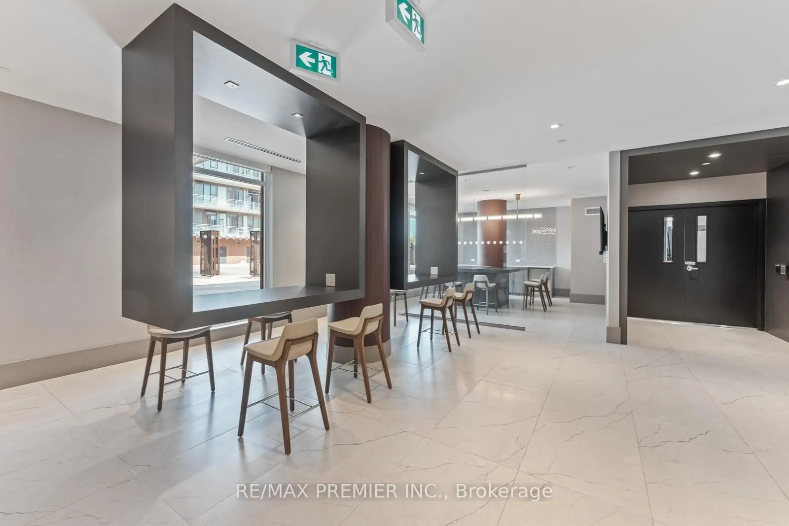 55 Duke Street W, #310