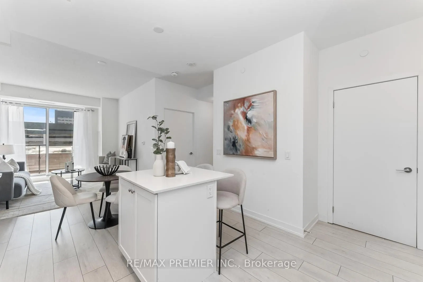 55 Duke Street W, #310