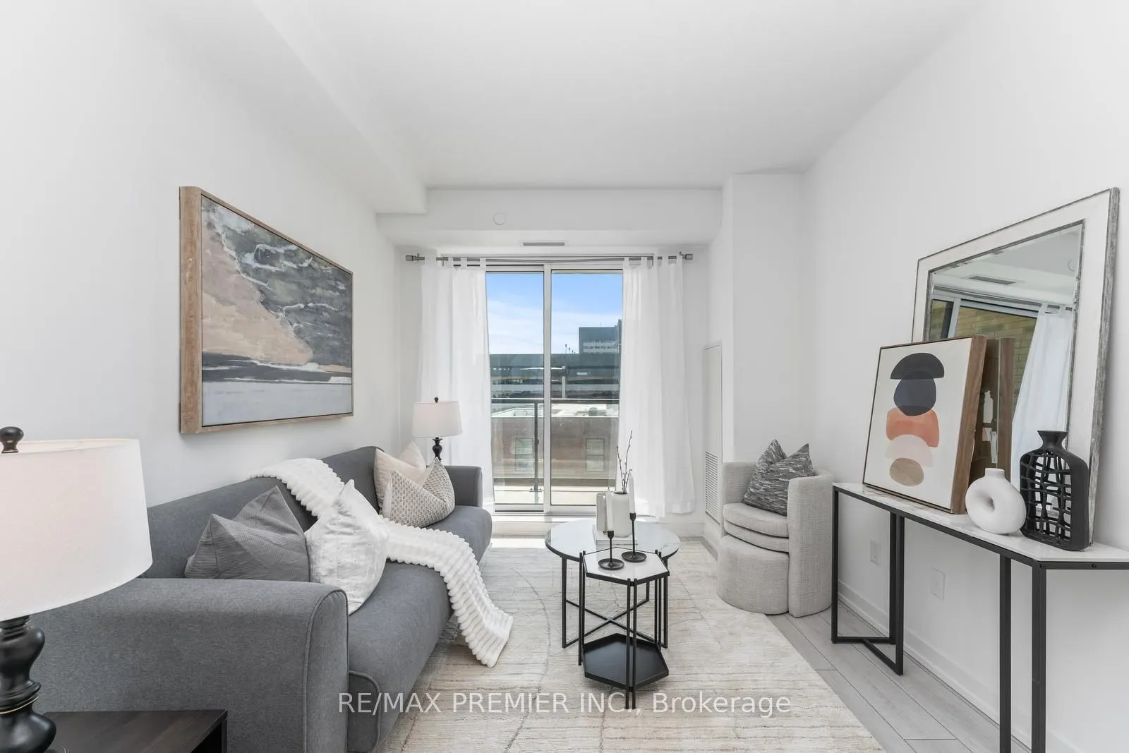 55 Duke Street W, #310