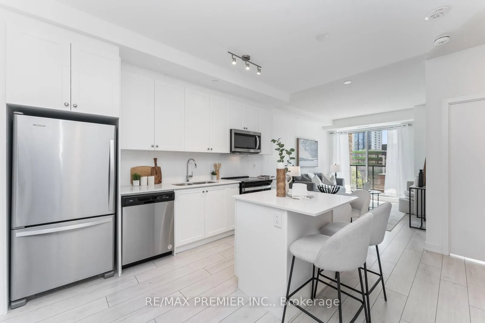 55 Duke Street W, #310