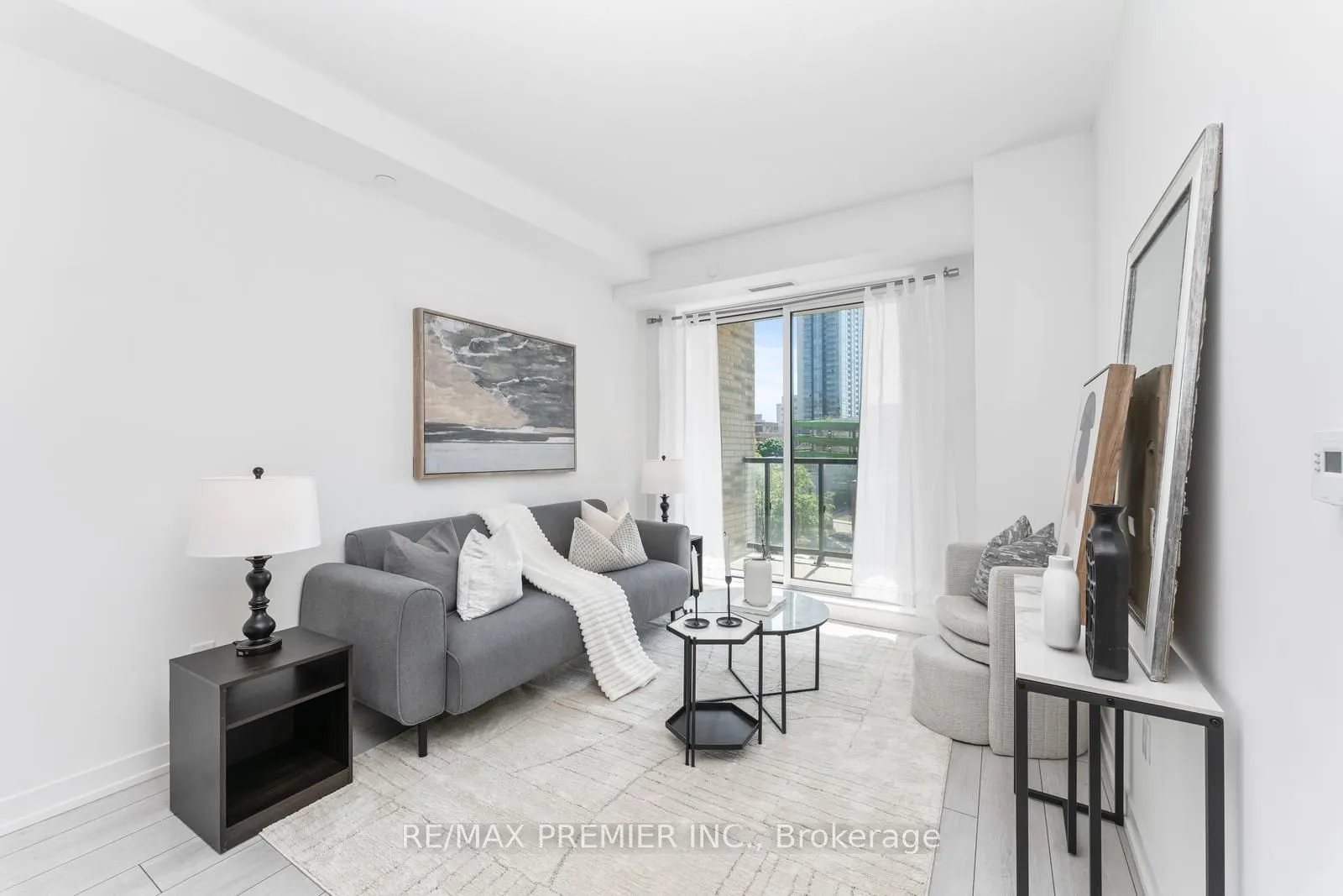 55 Duke Street W, #310
