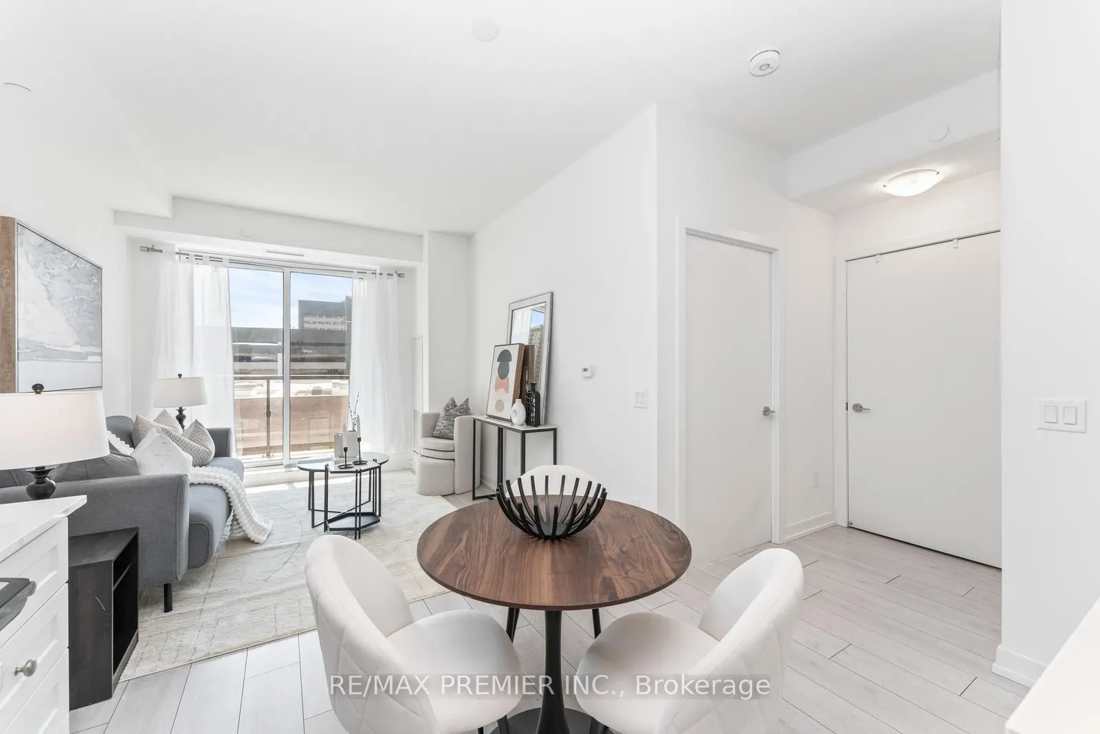 55 Duke Street W, #310