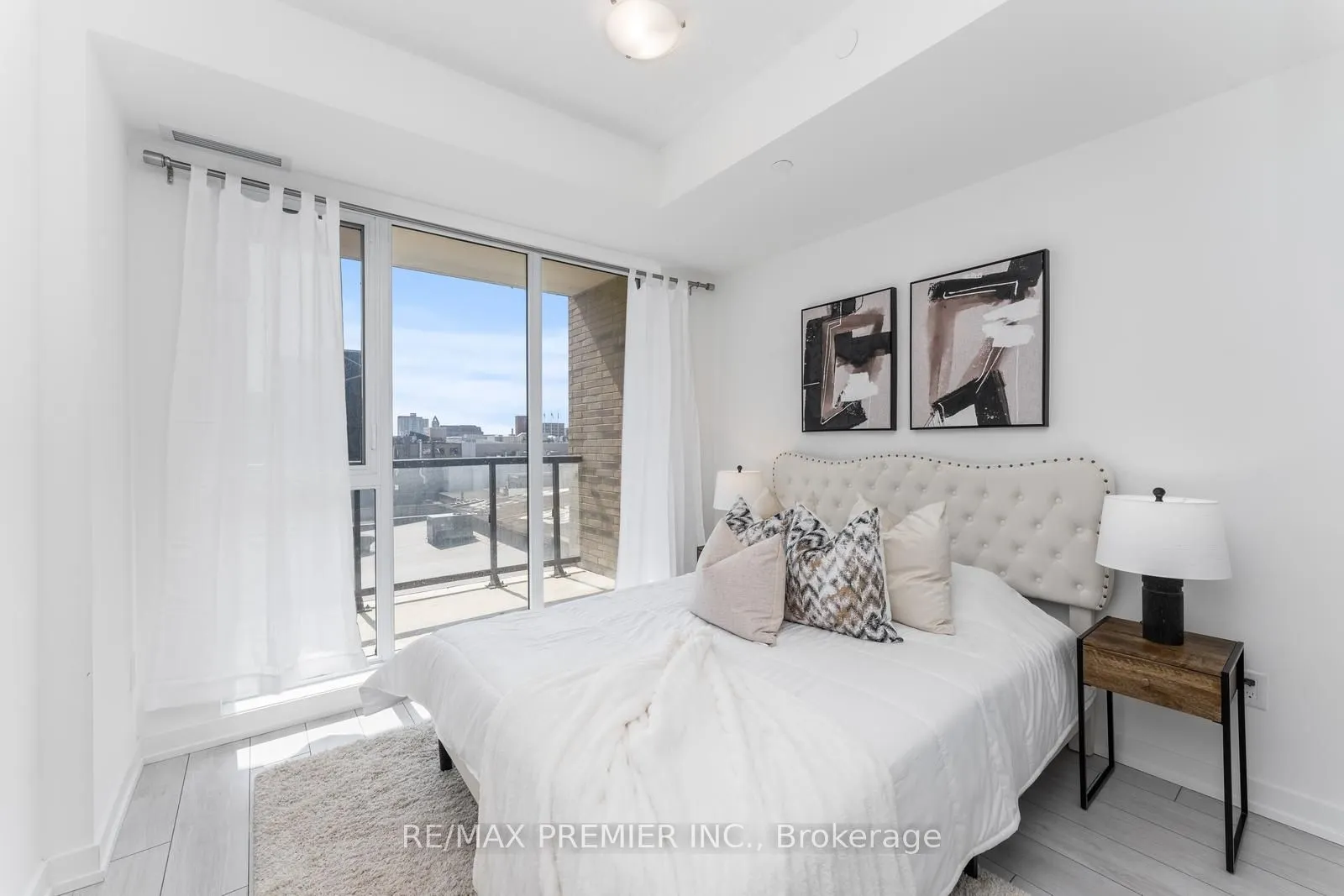 55 Duke Street W, #310