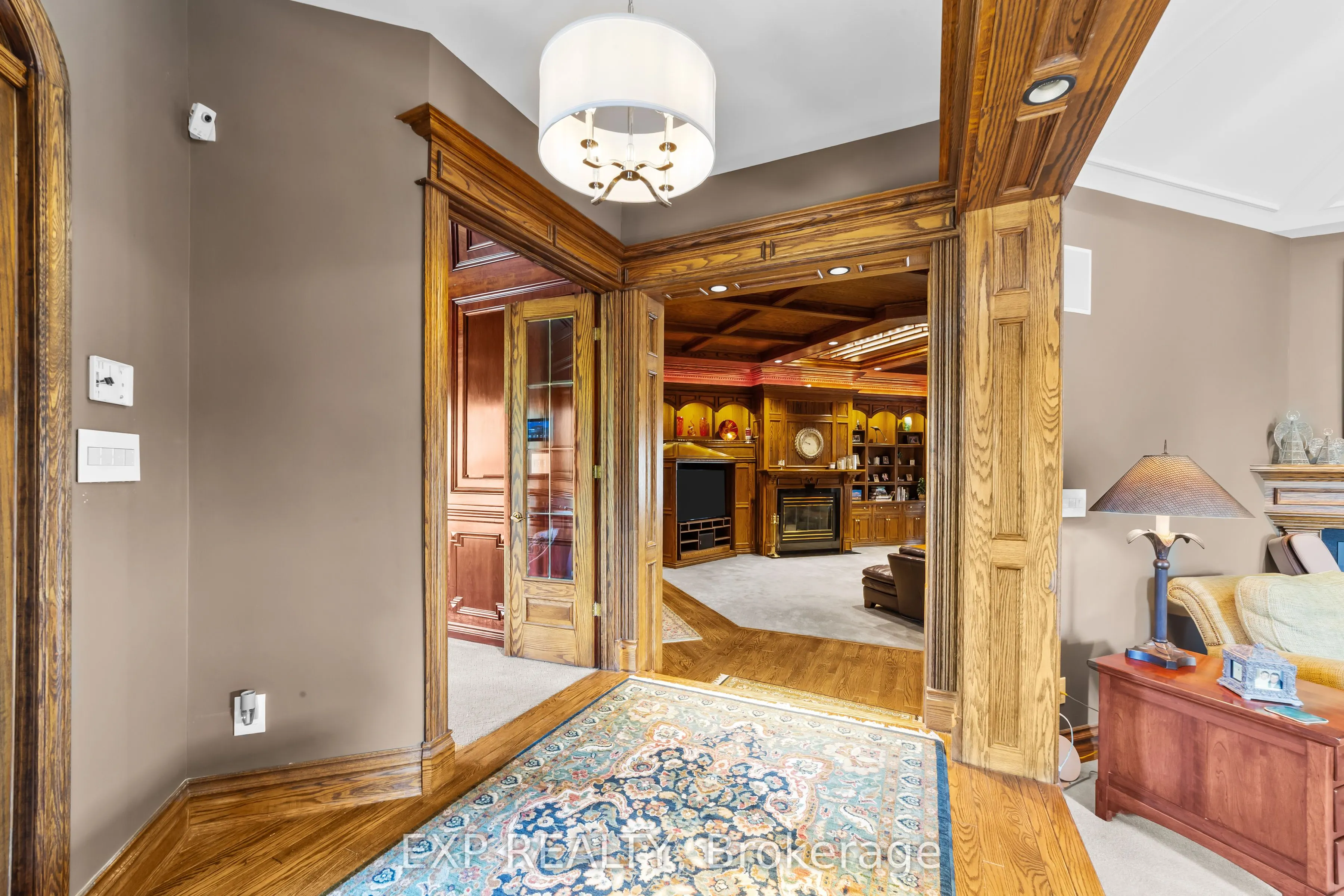 569 Franklinway Gate