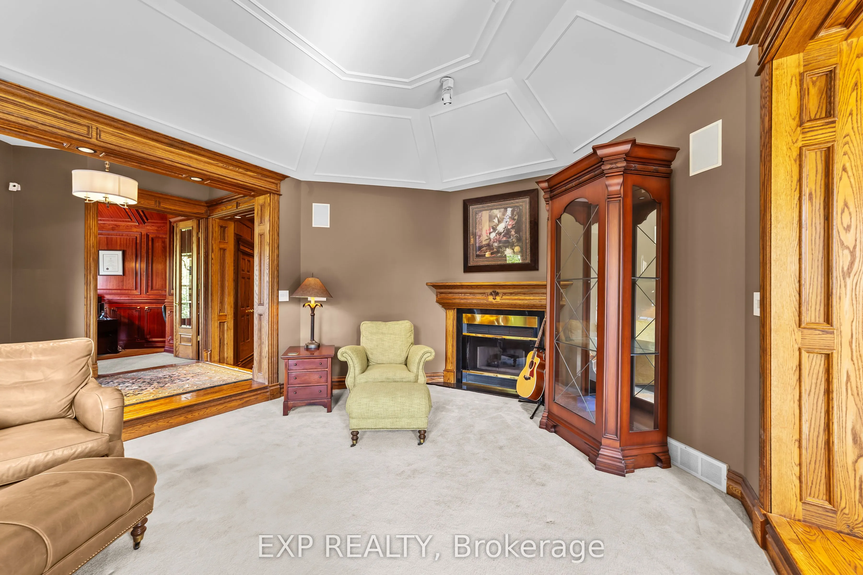 569 Franklinway Gate