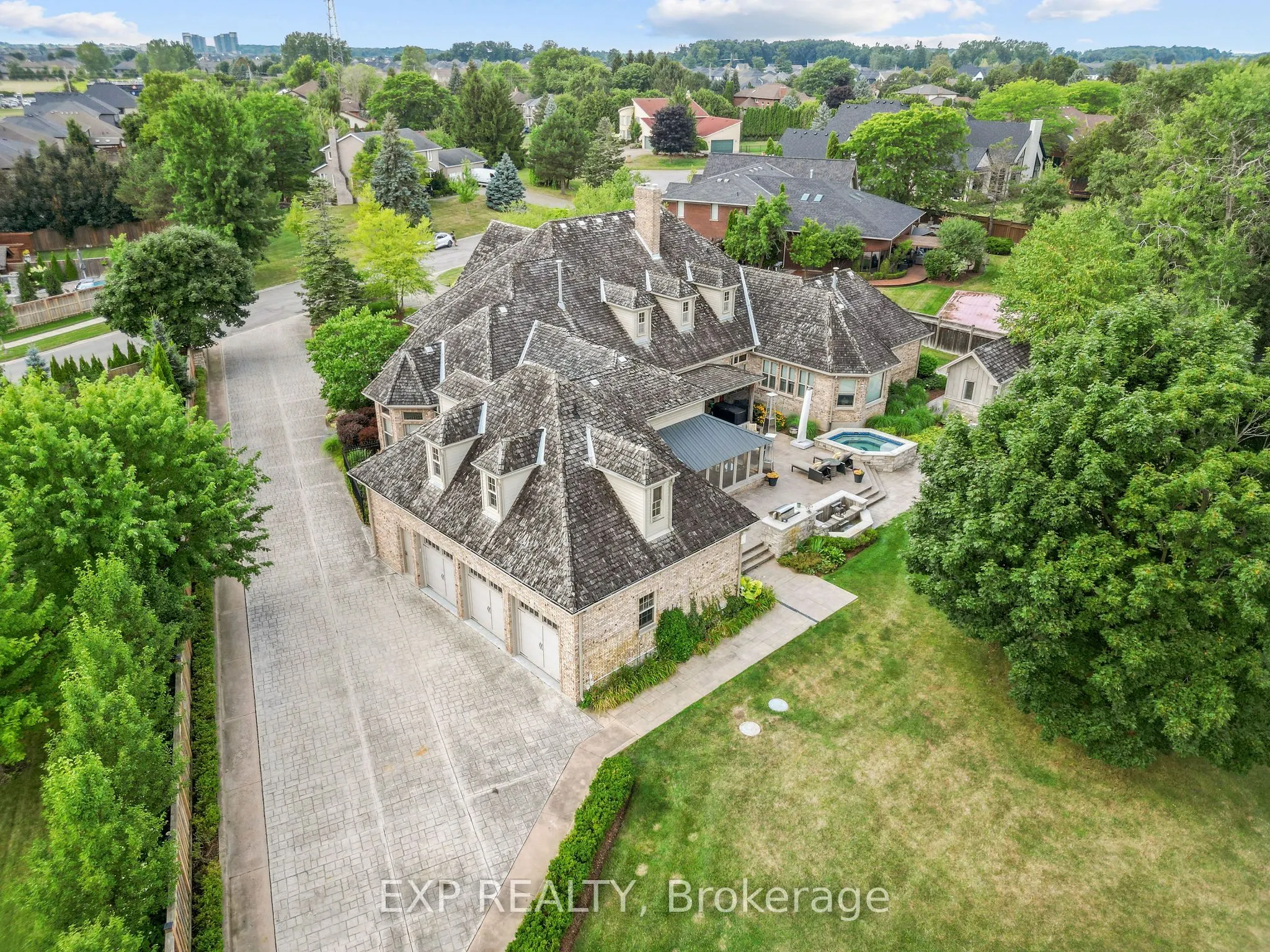 569 Franklinway Gate