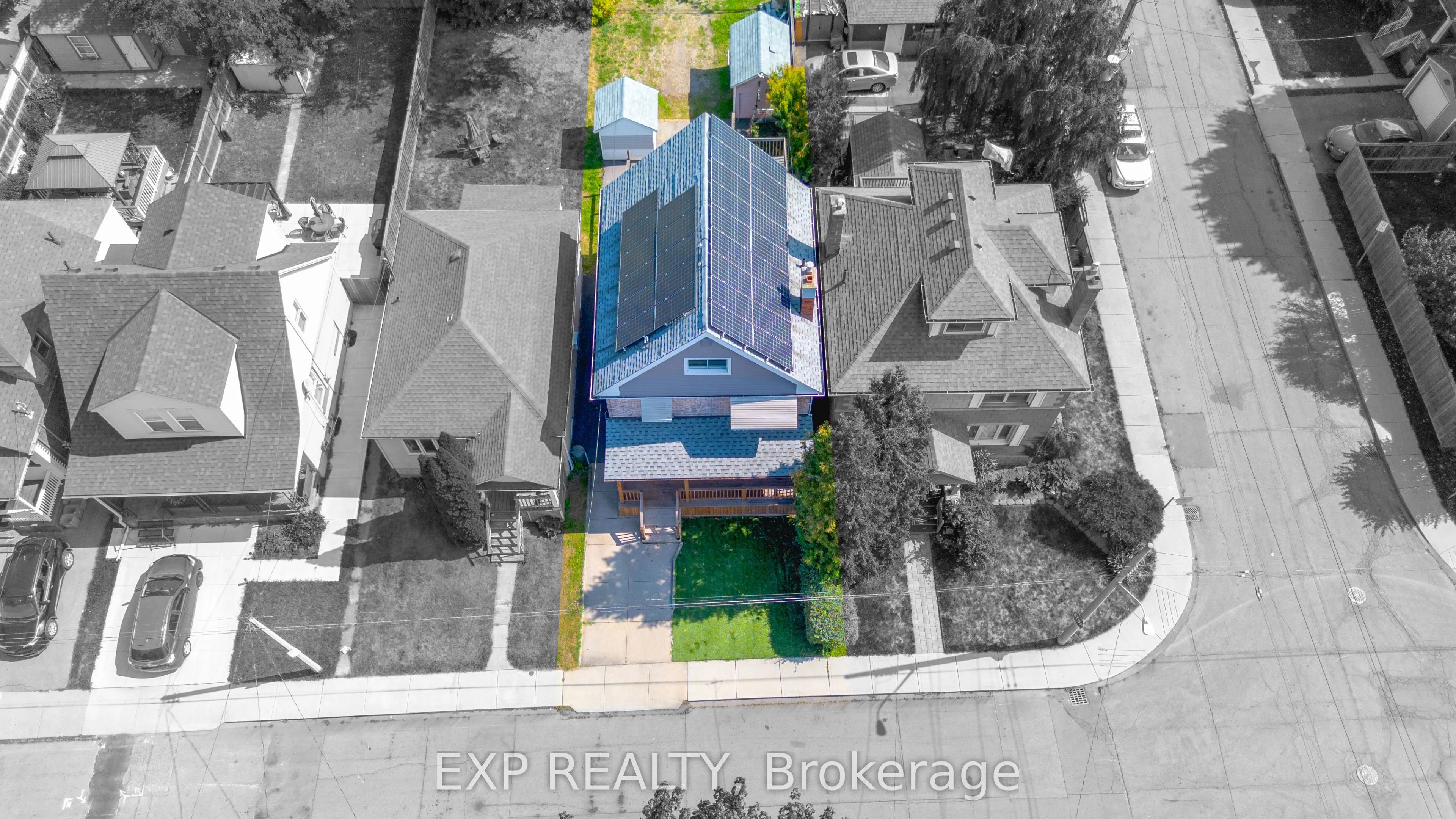 134 Rosslyn Avenue N