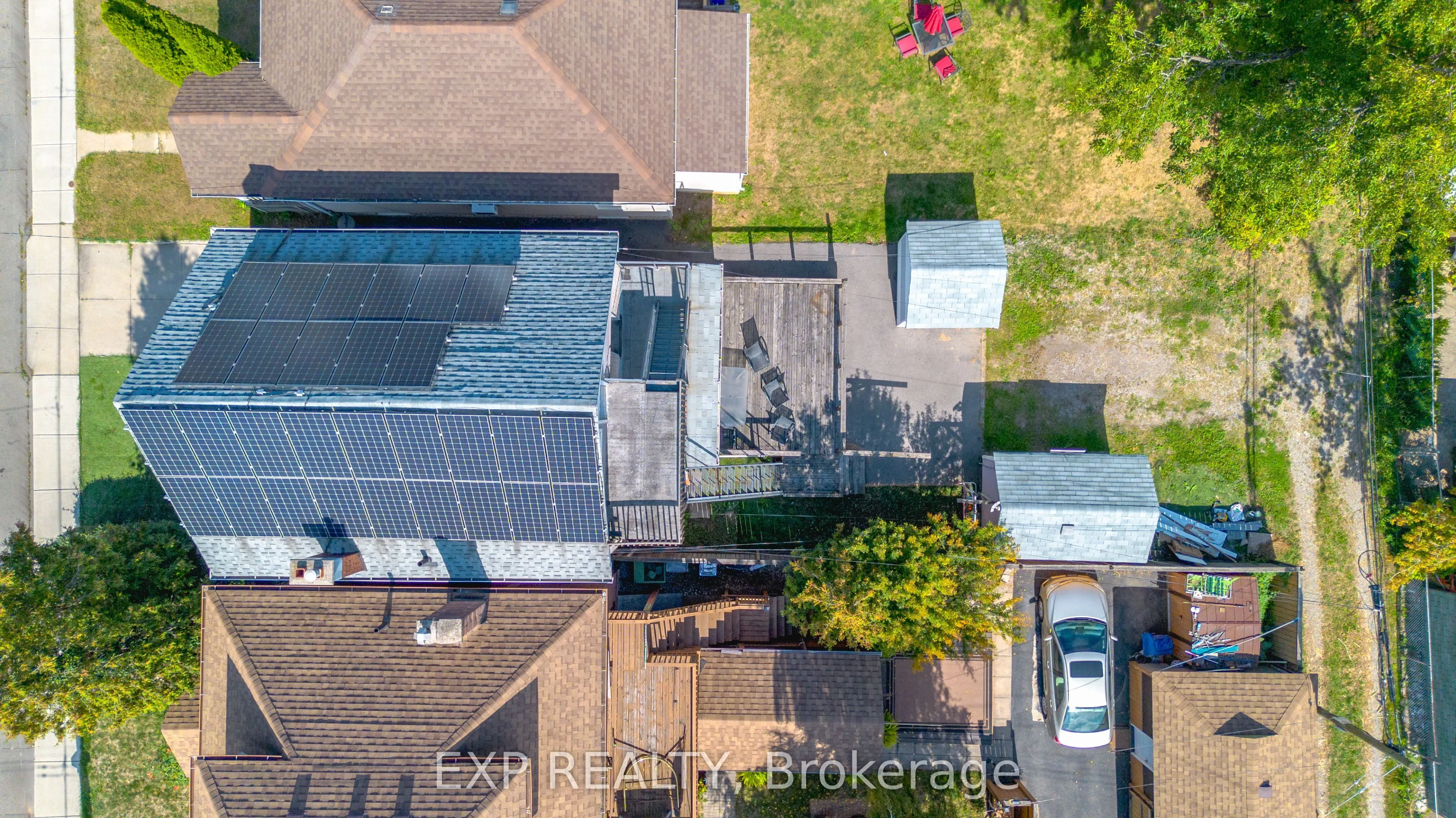 134 Rosslyn Avenue N