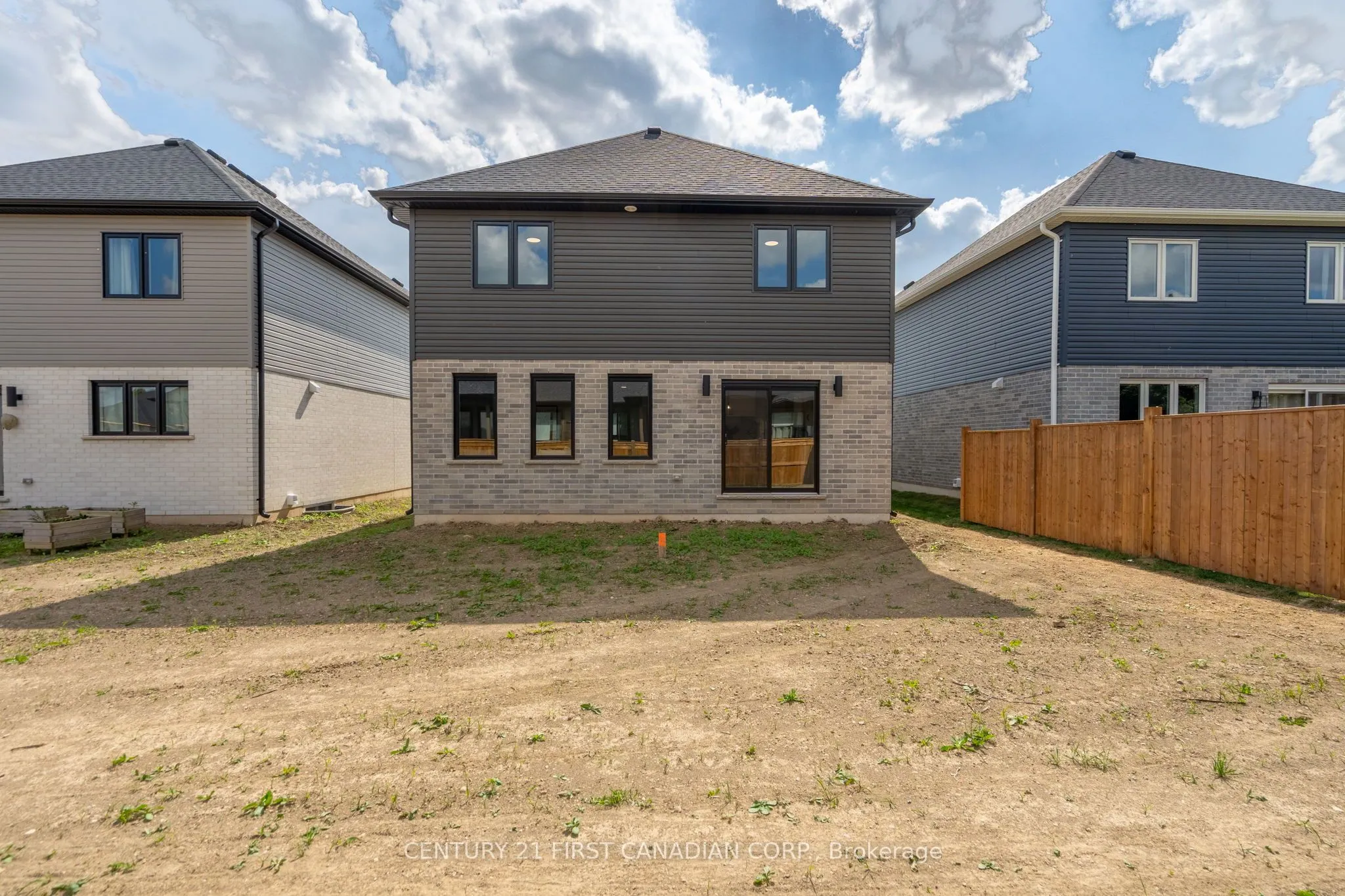 38 Postma Crescent