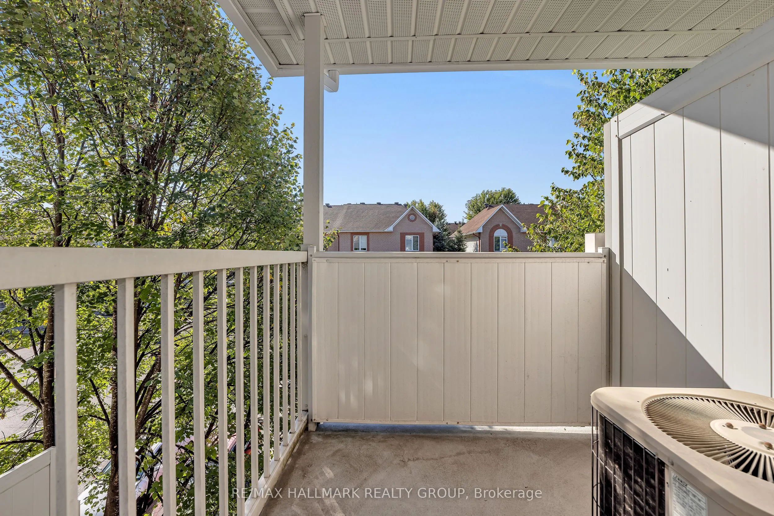 62 Lakepointe Drive, #14