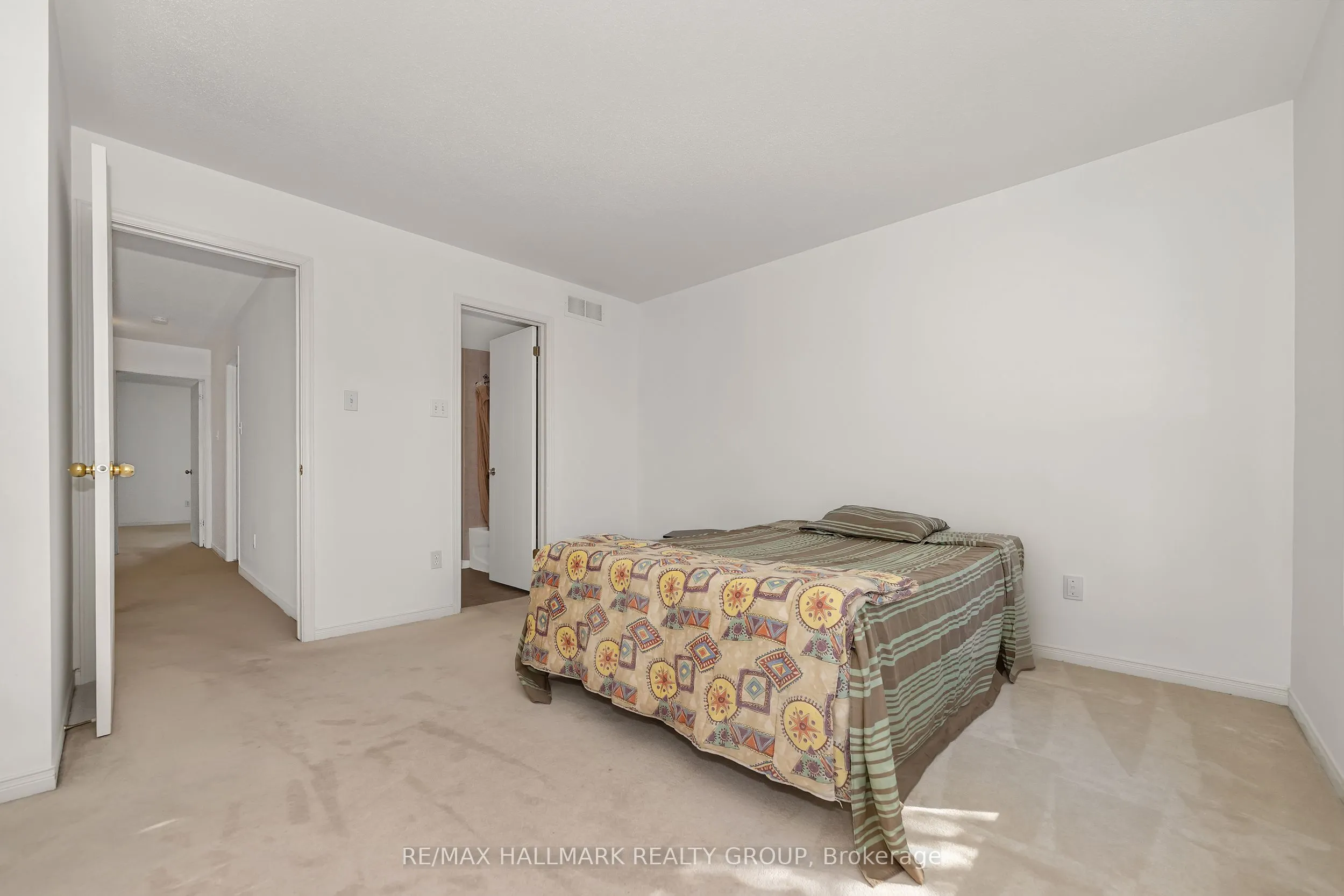 62 Lakepointe Drive, #14