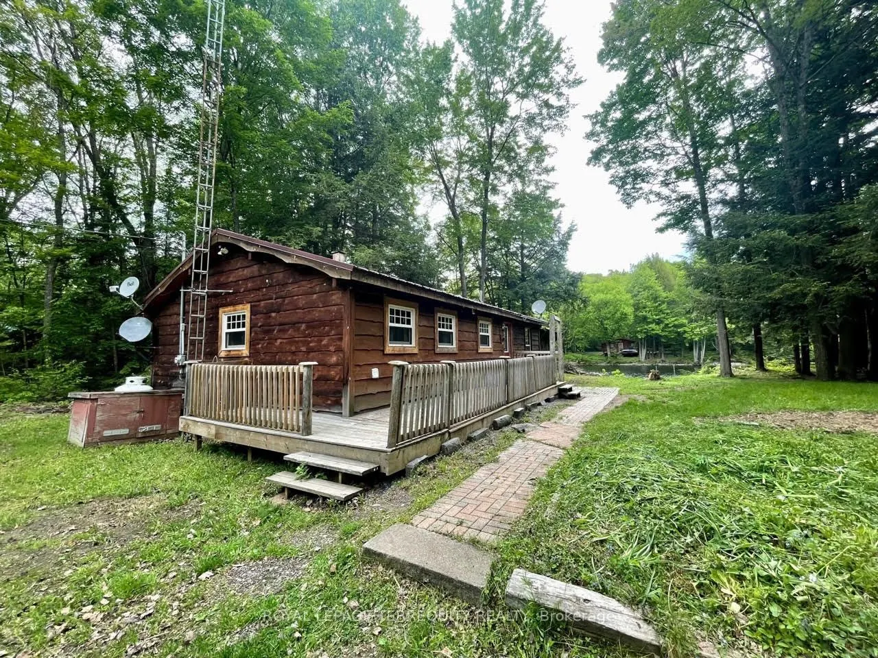 1143 Sherwood Forest Road