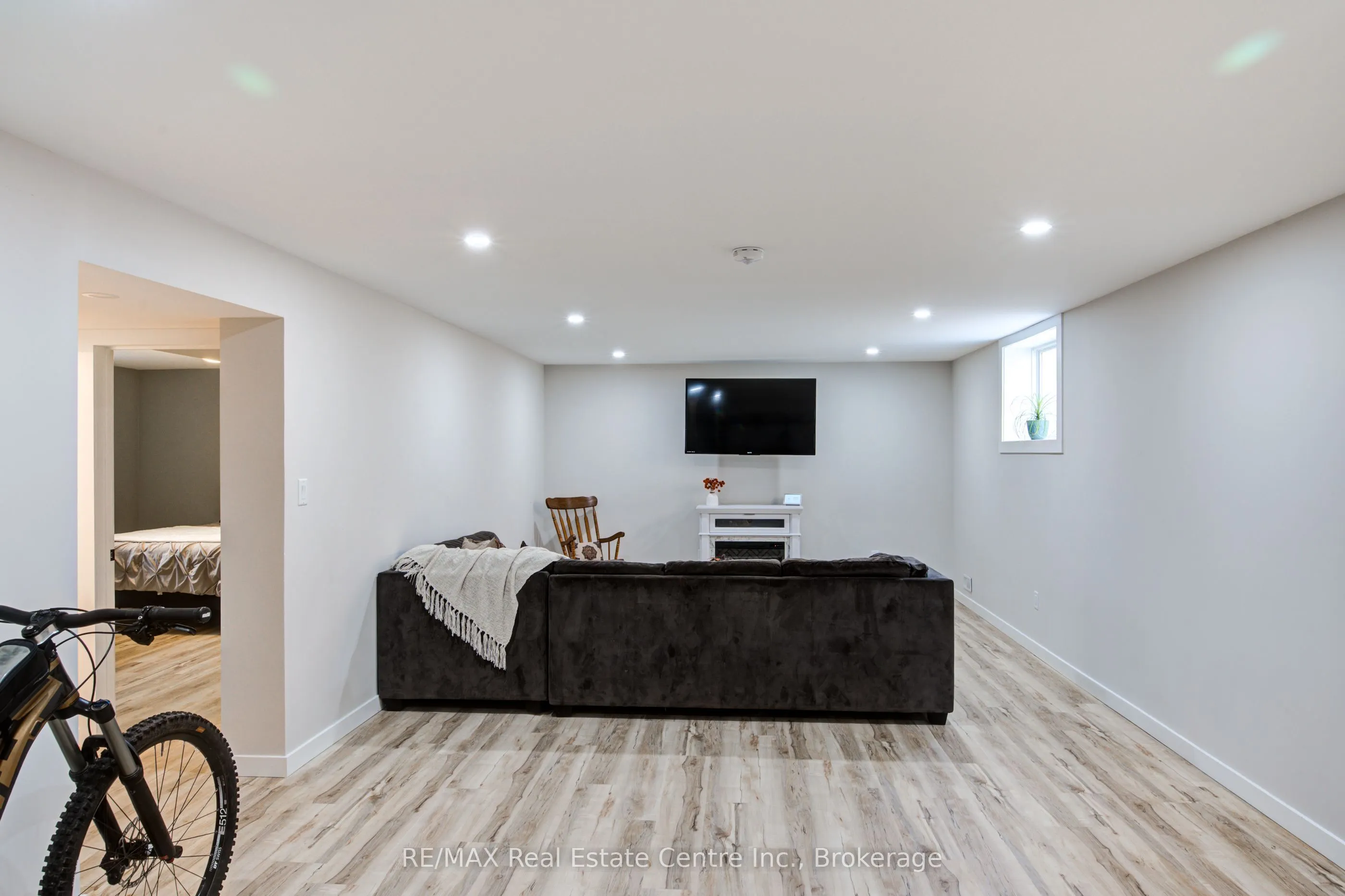 14 Reeves Road