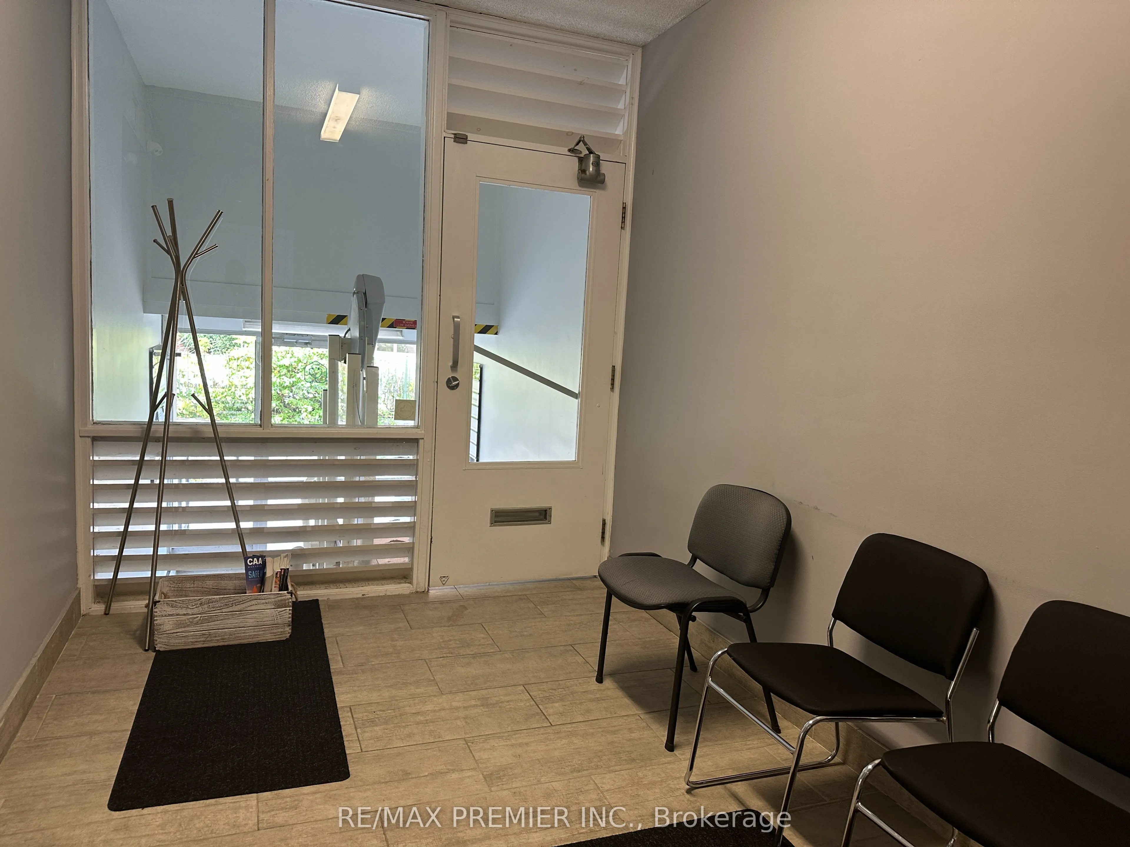 70 King Street E, #M04-B