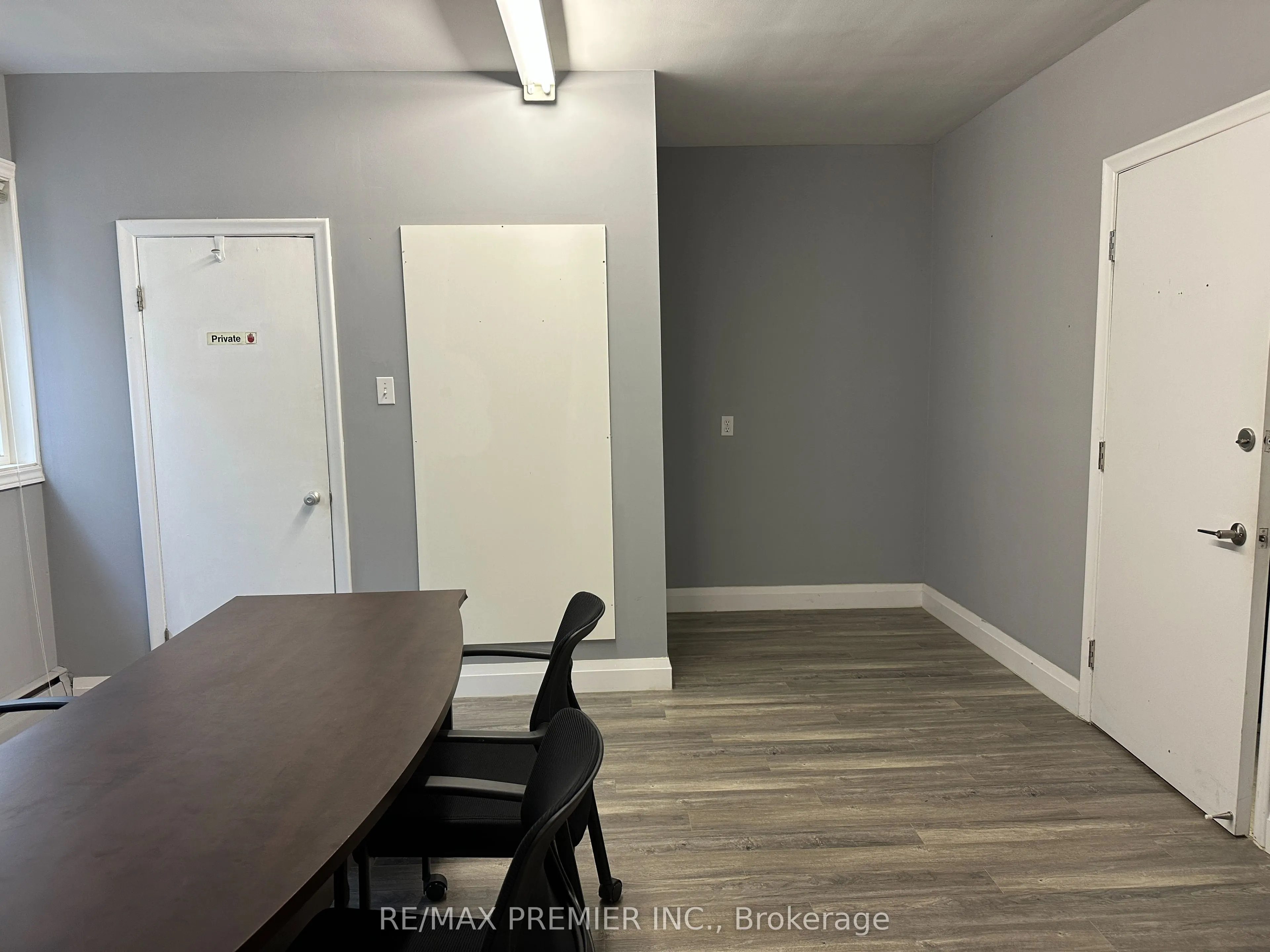 70 King Street E, #M04-B