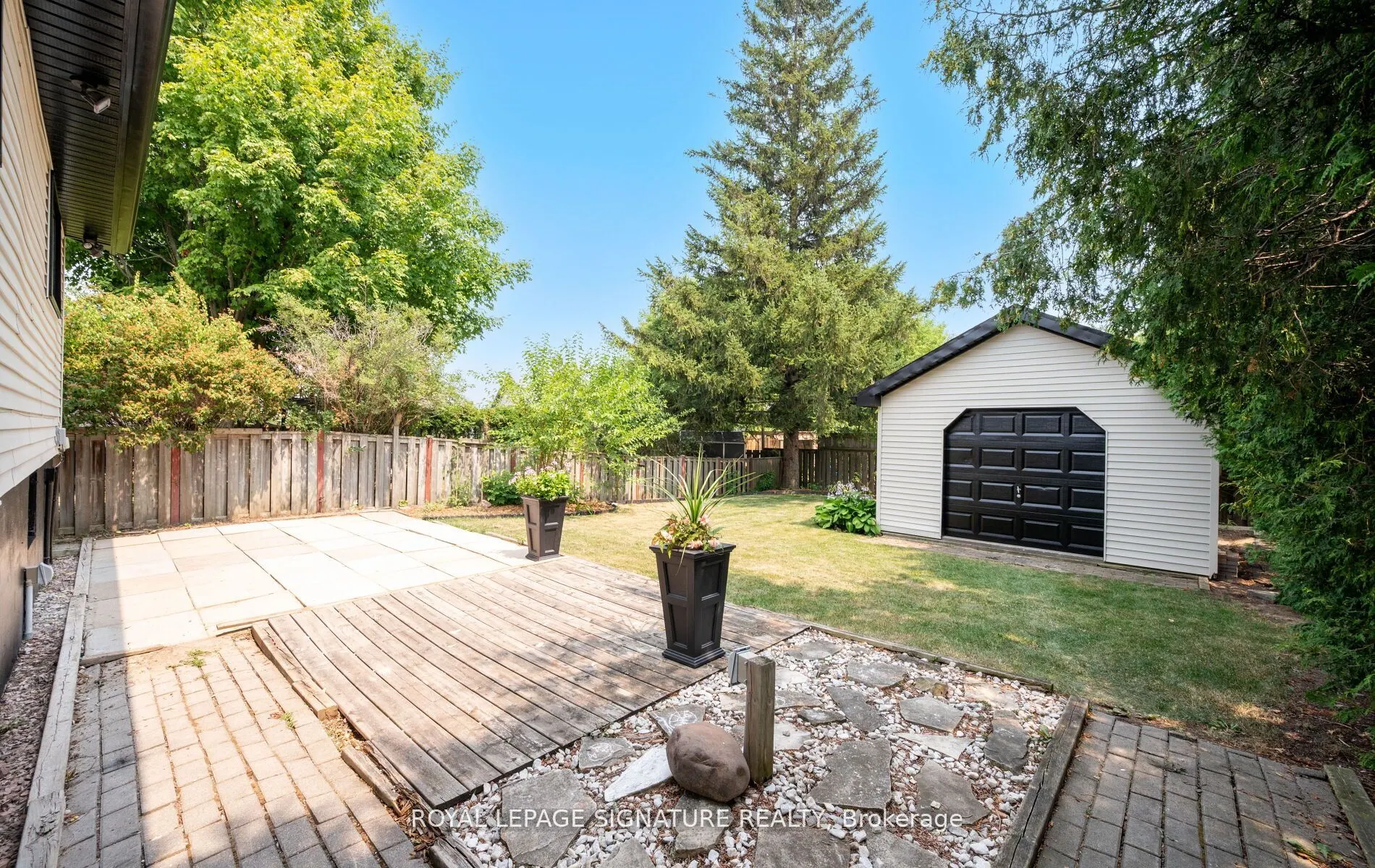 105 Lilacside Drive