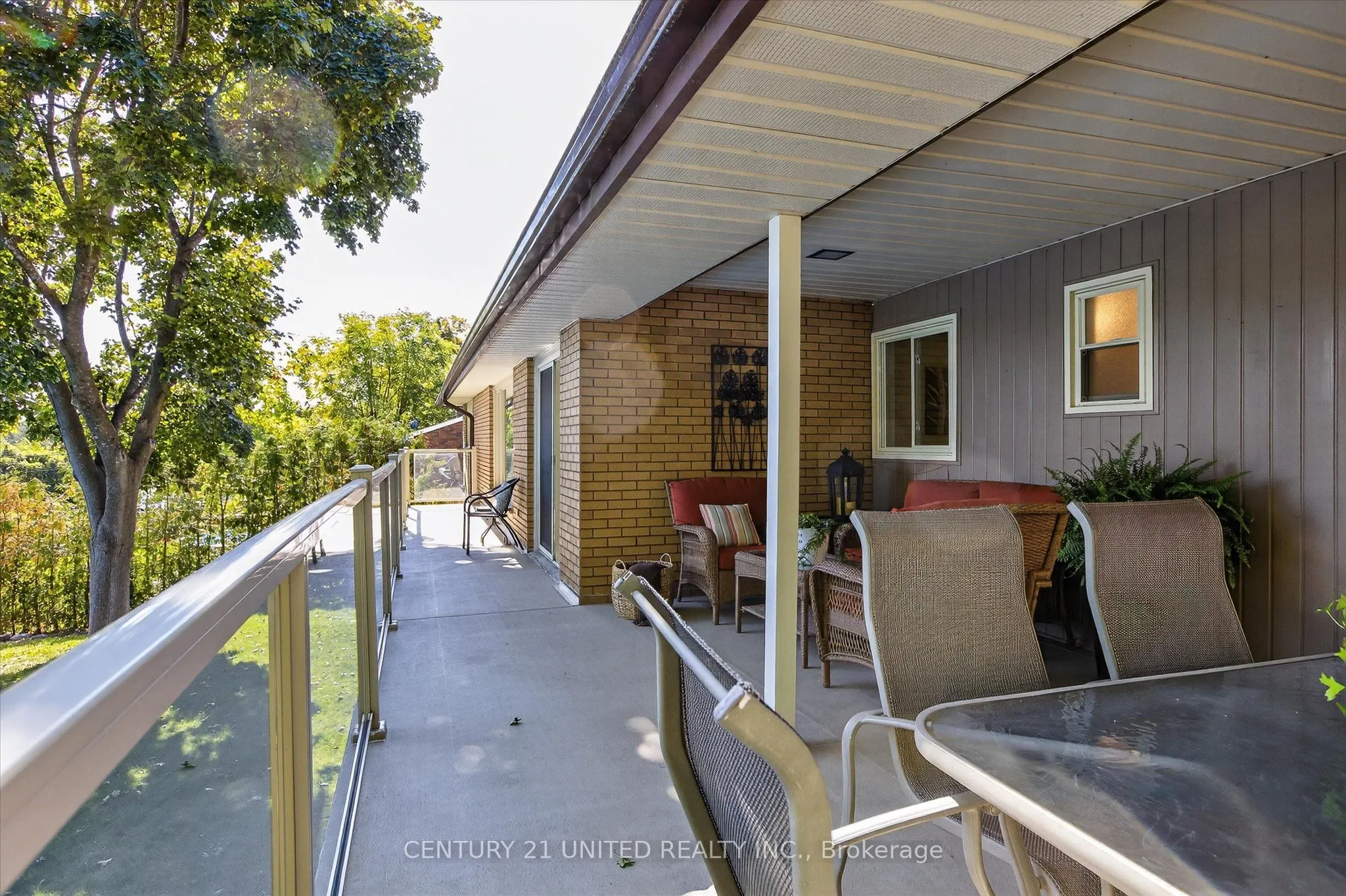 8 Oakwood Crescent