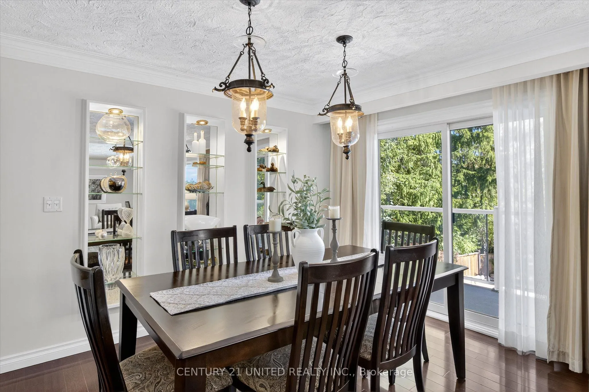 8 Oakwood Crescent