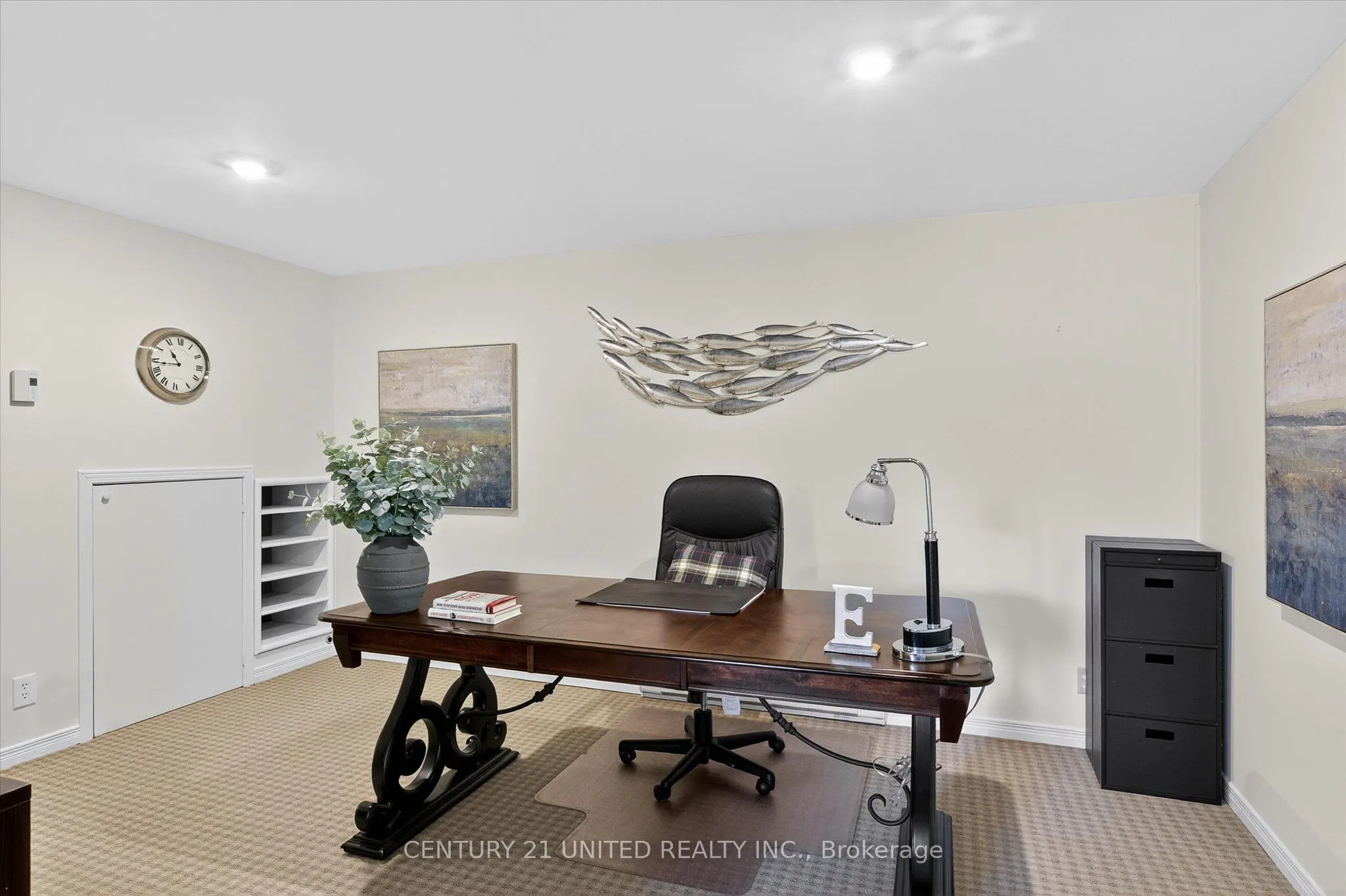 8 Oakwood Crescent