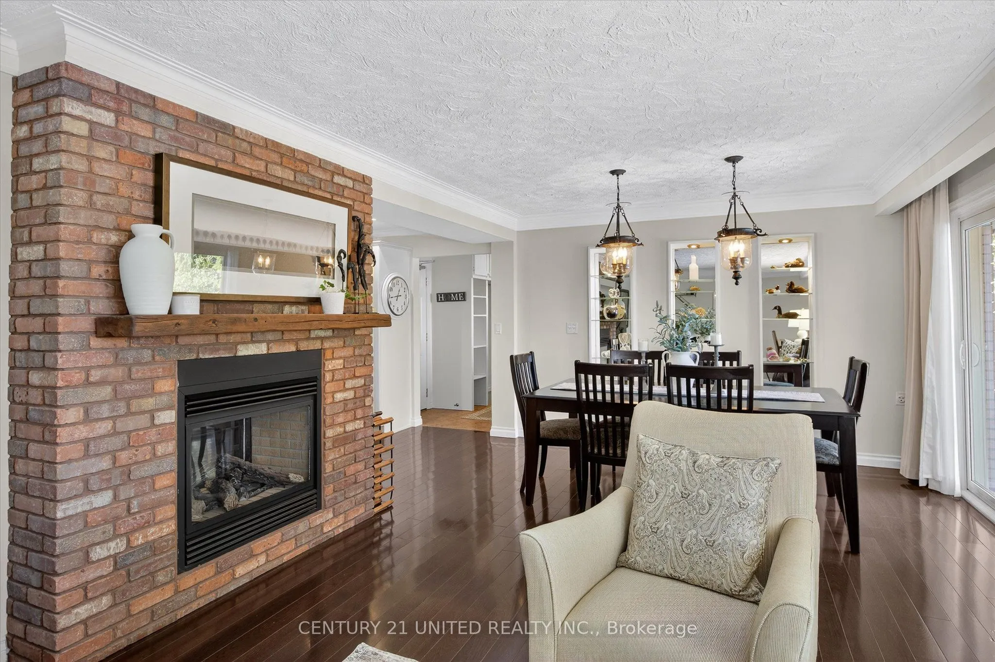 8 Oakwood Crescent