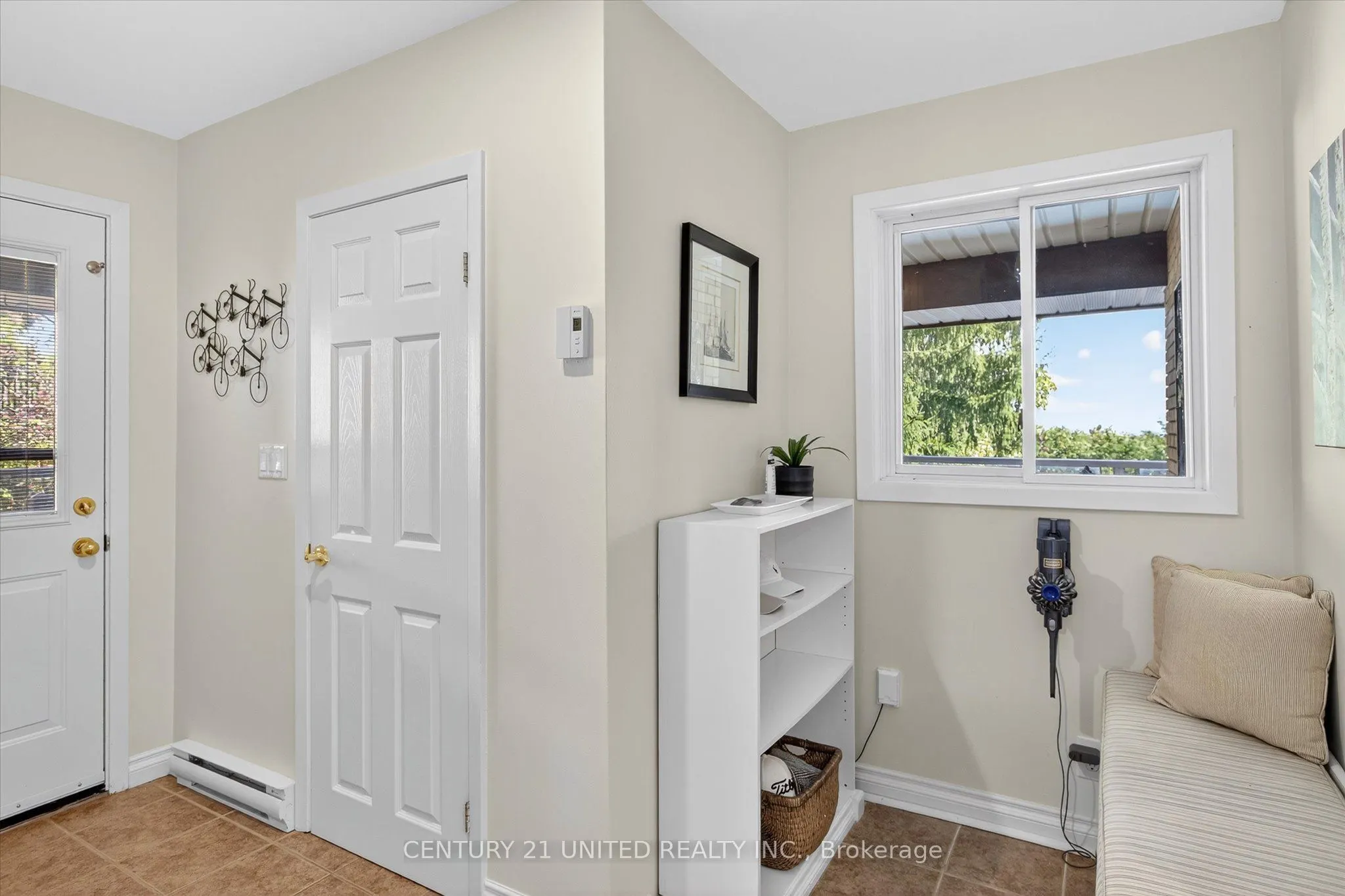 8 Oakwood Crescent