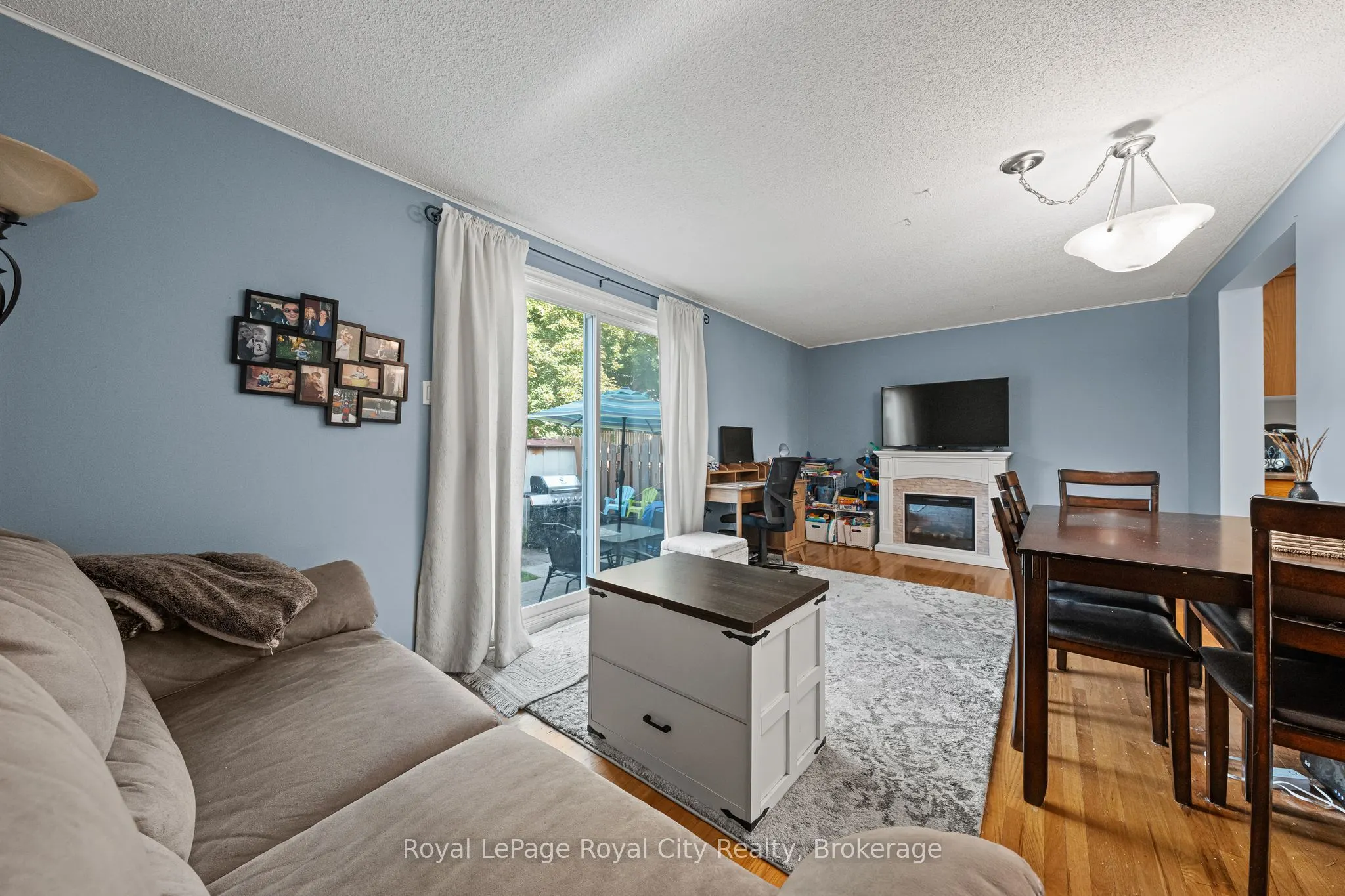 129 Victoria Road N, #16