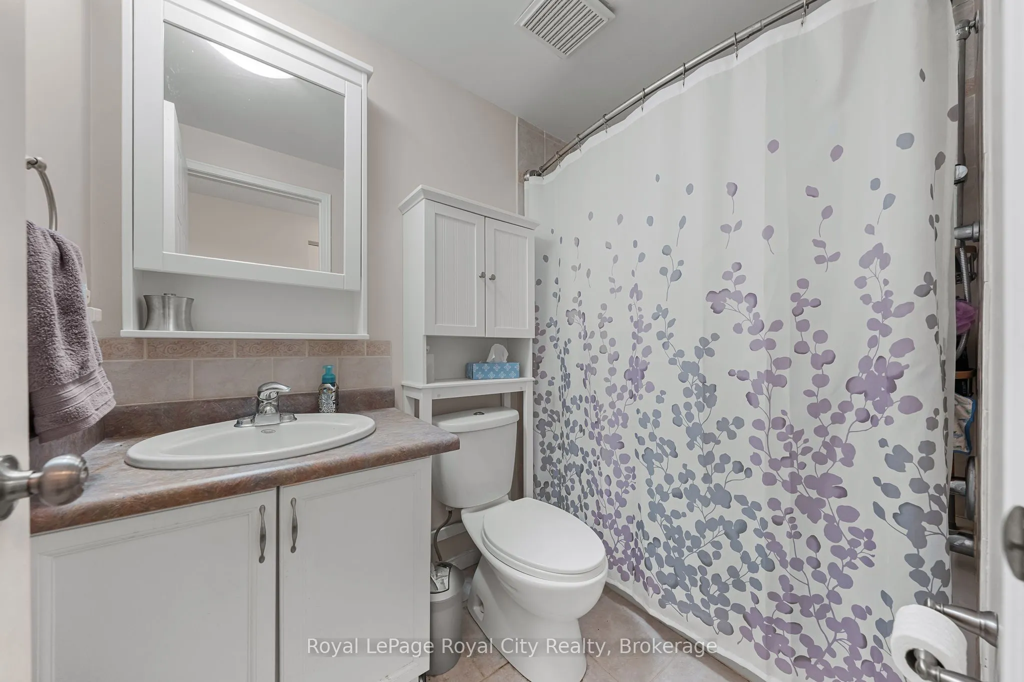 129 Victoria Road N, #16