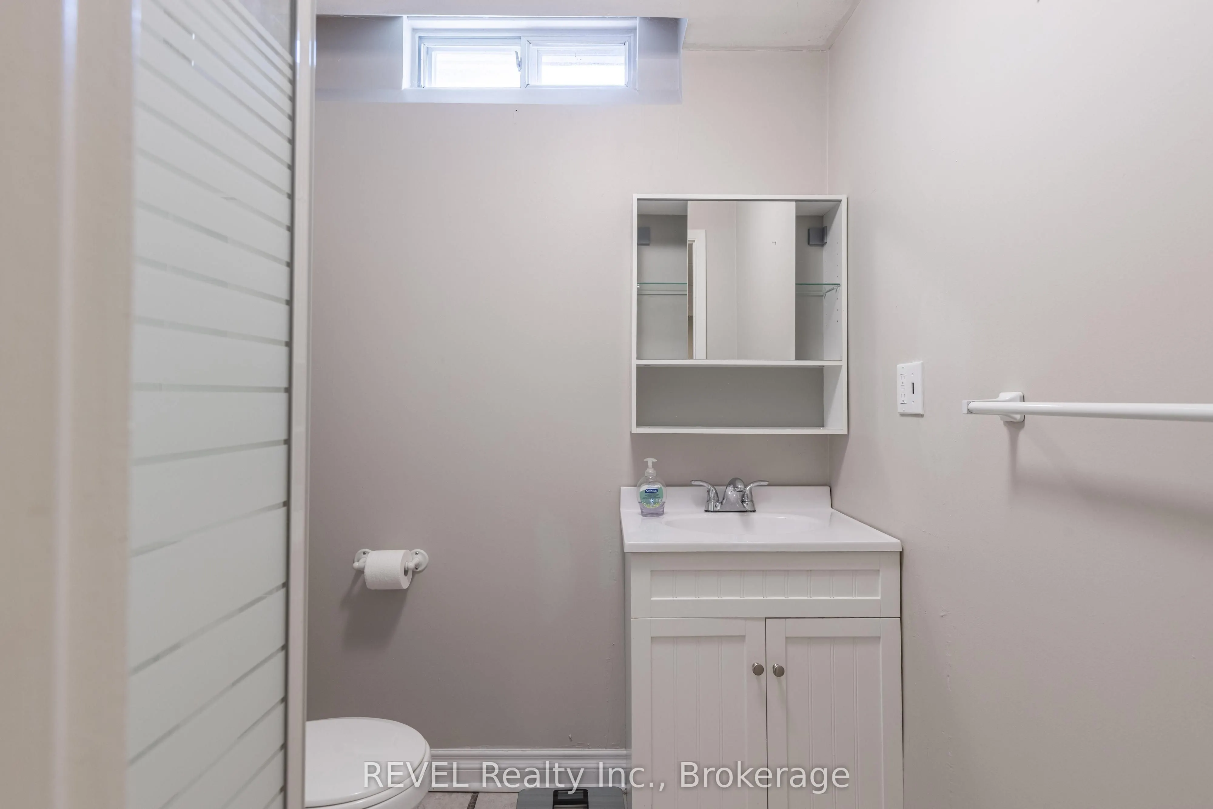 3 Newleaf Crescent