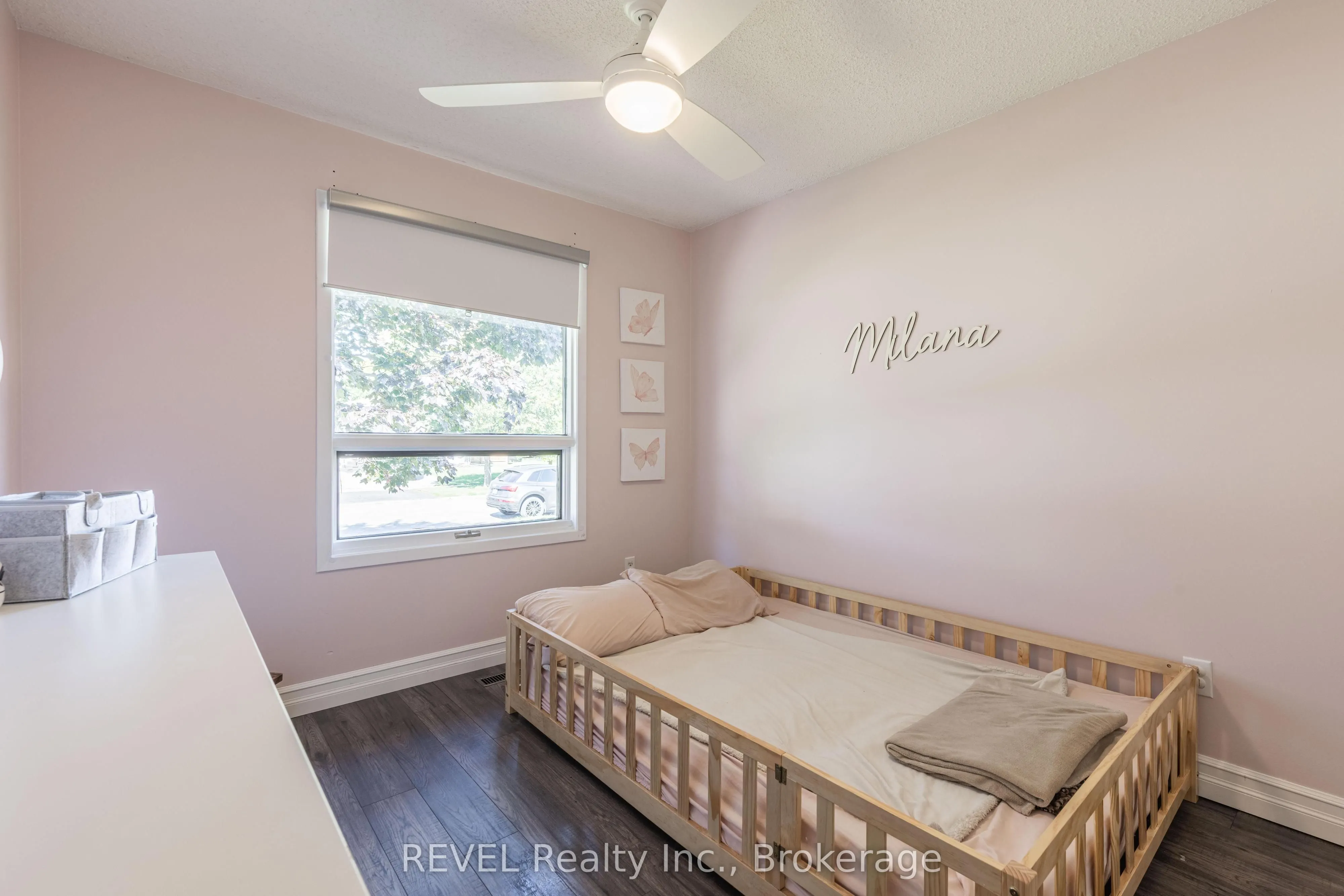 3 Newleaf Crescent