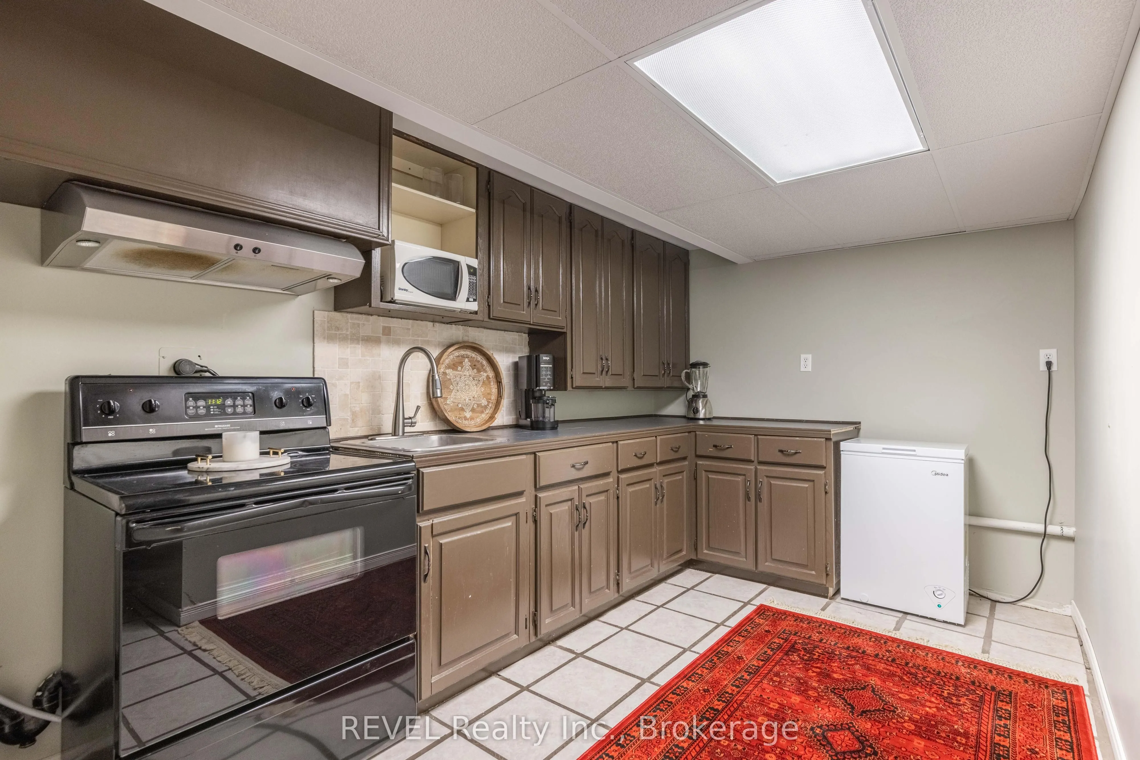 3 Newleaf Crescent