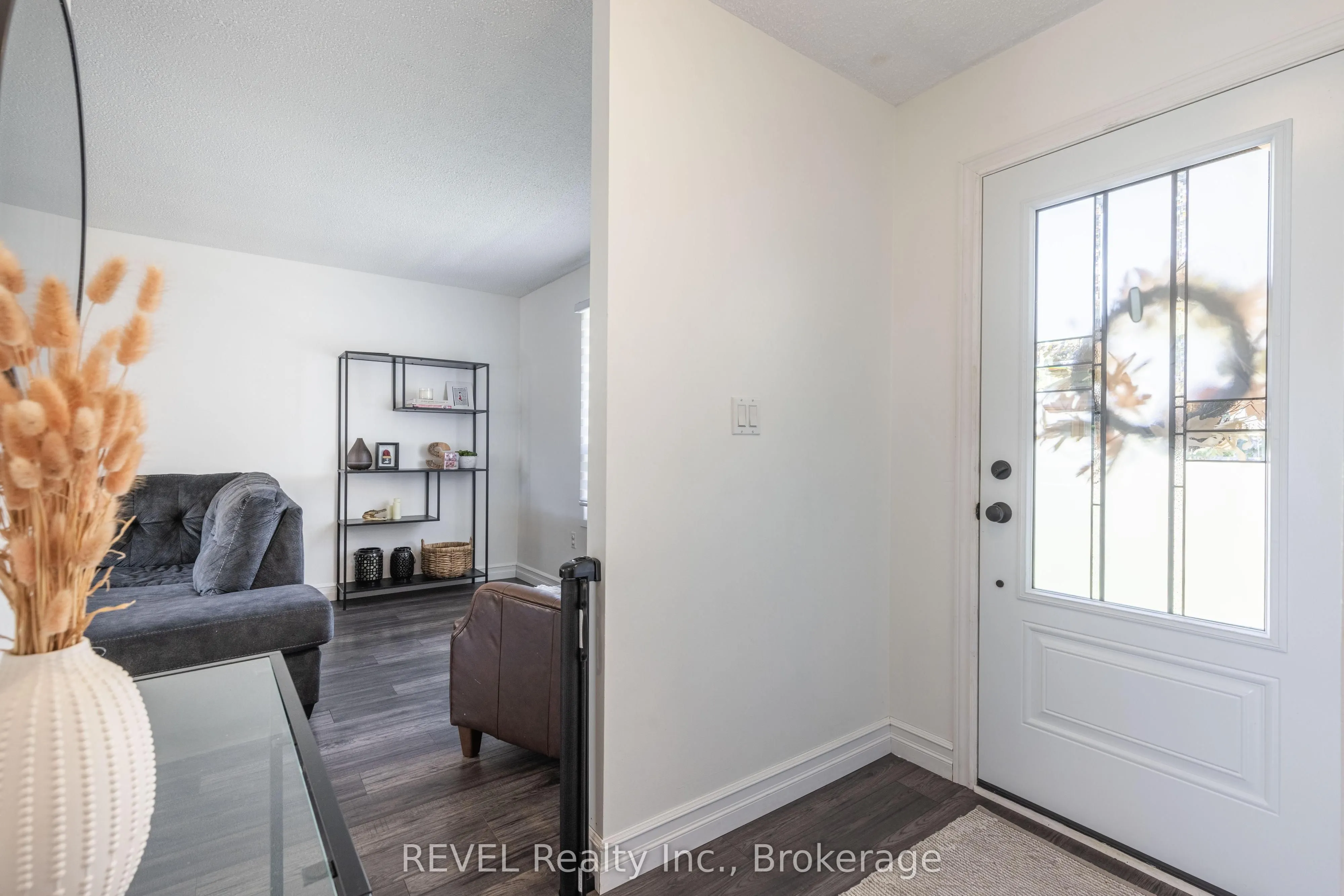 3 Newleaf Crescent