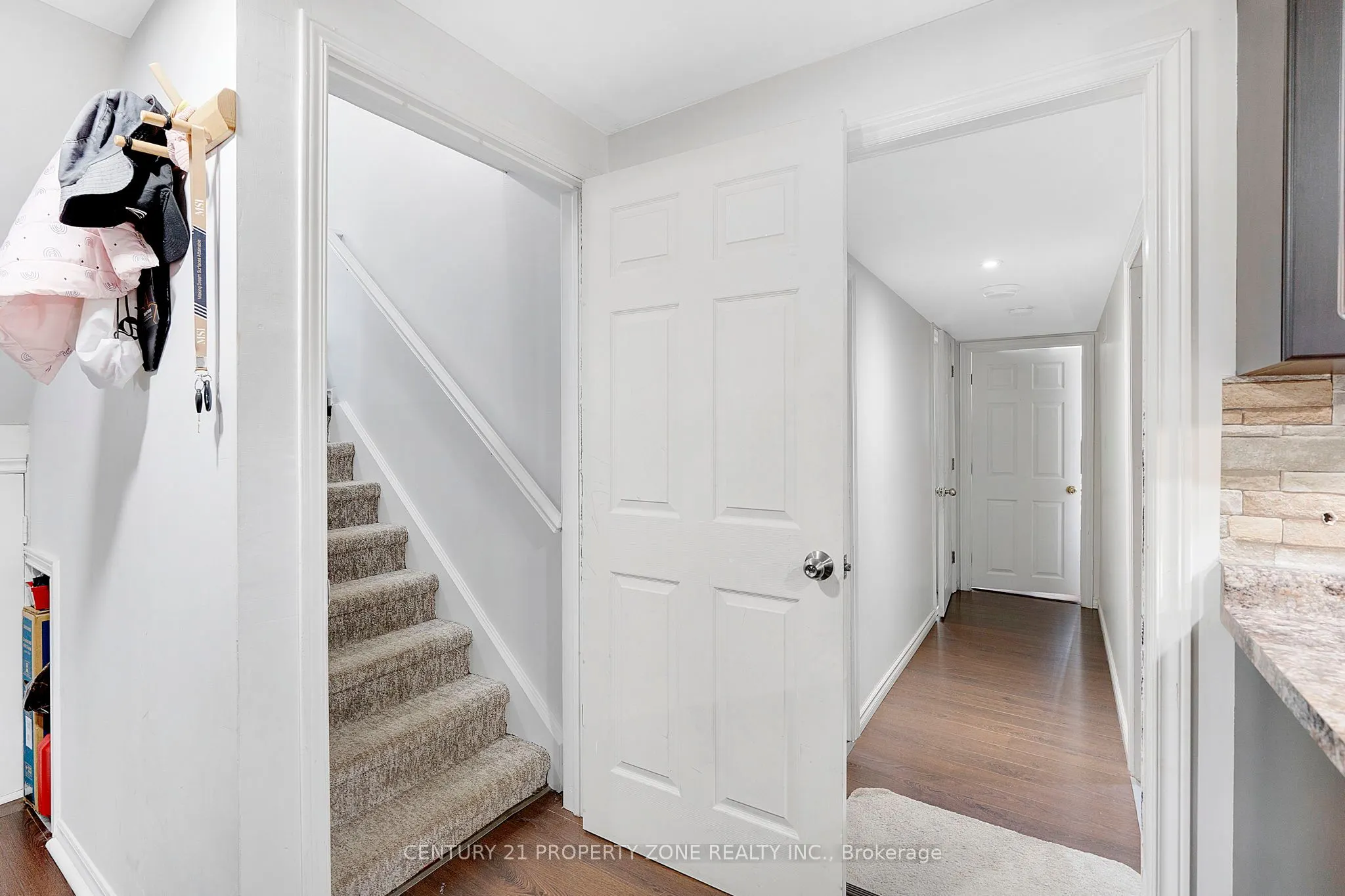 39 Southview Crescent