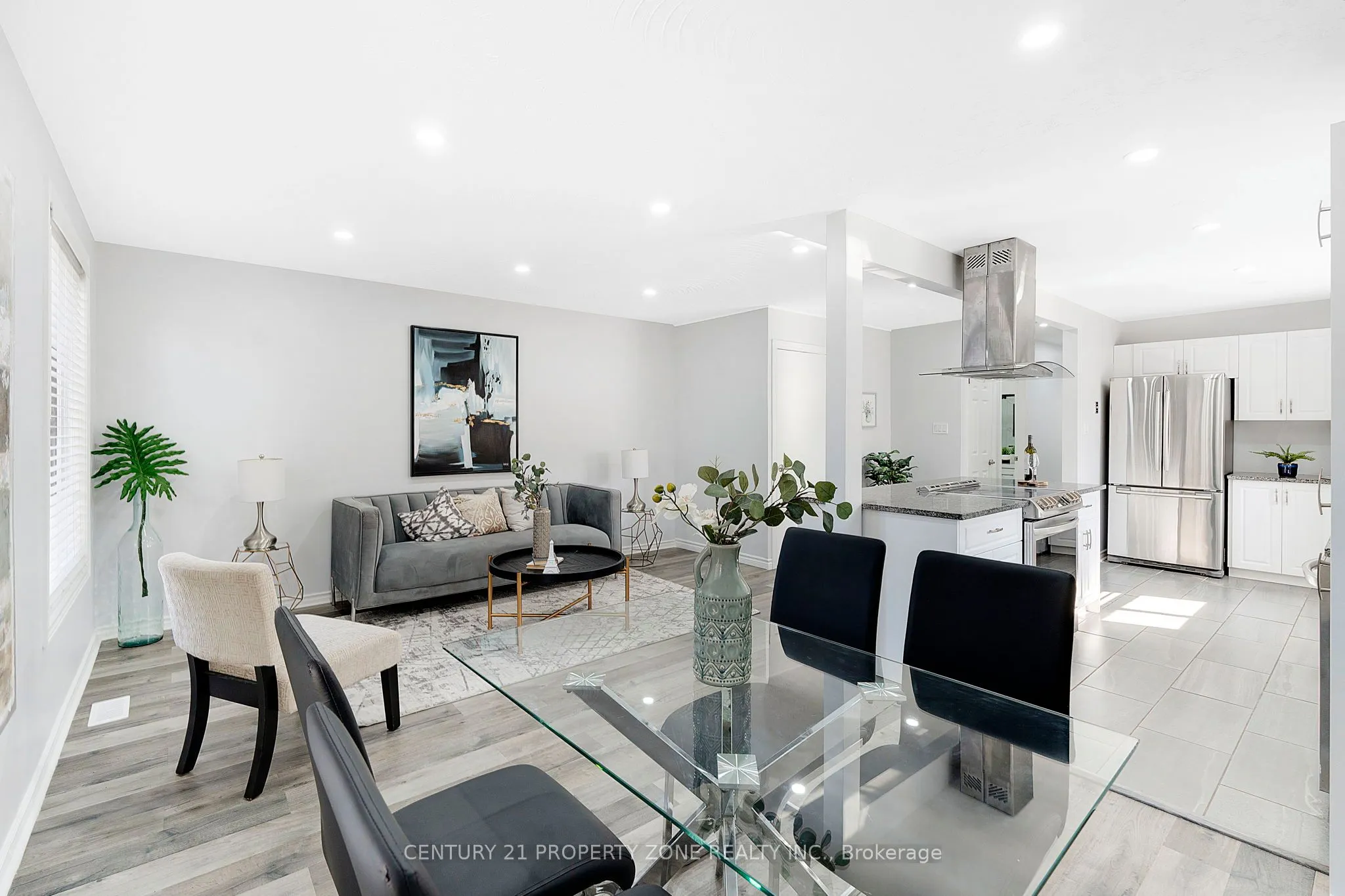 39 Southview Crescent