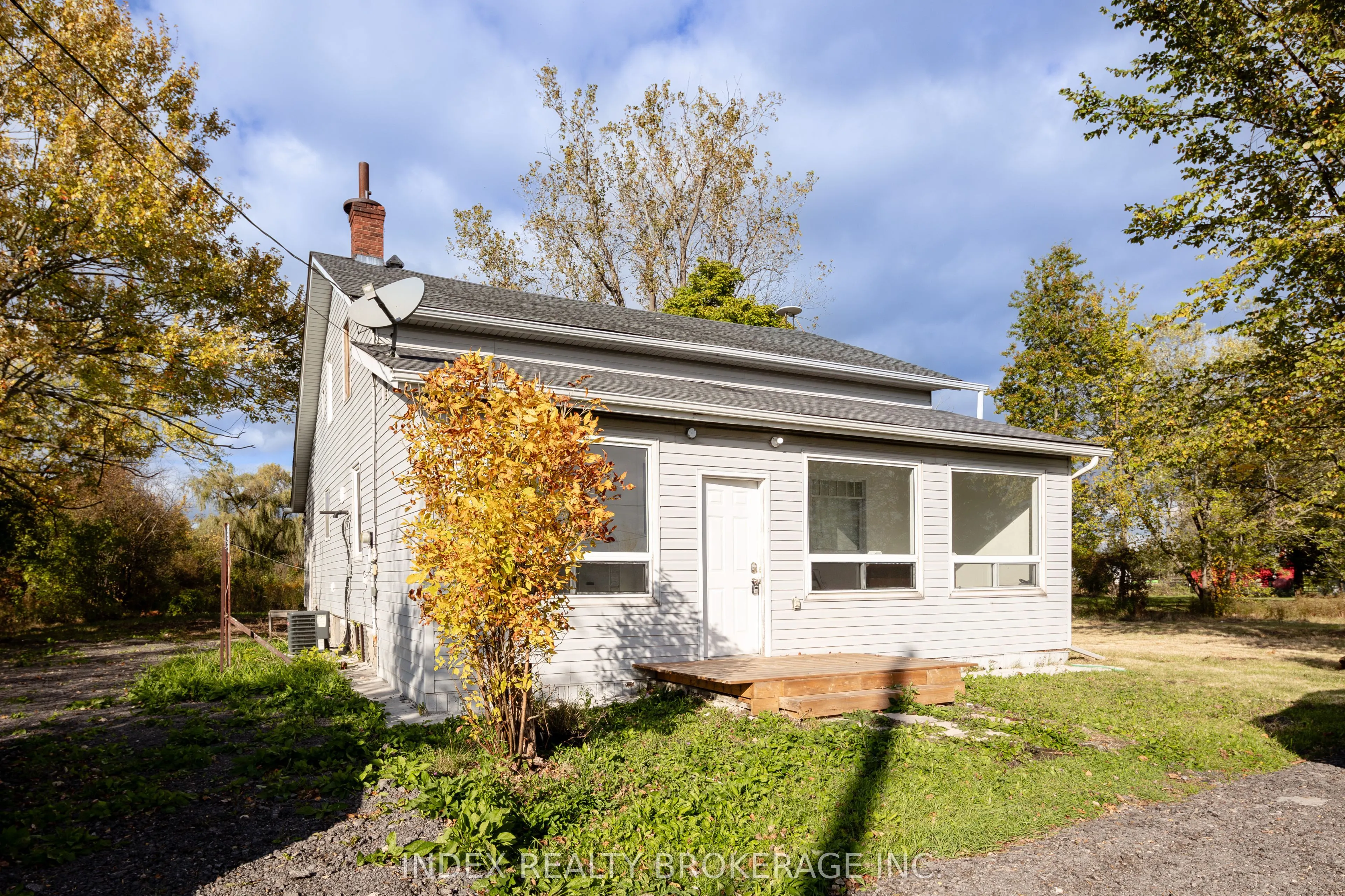 3670 Bowen Road