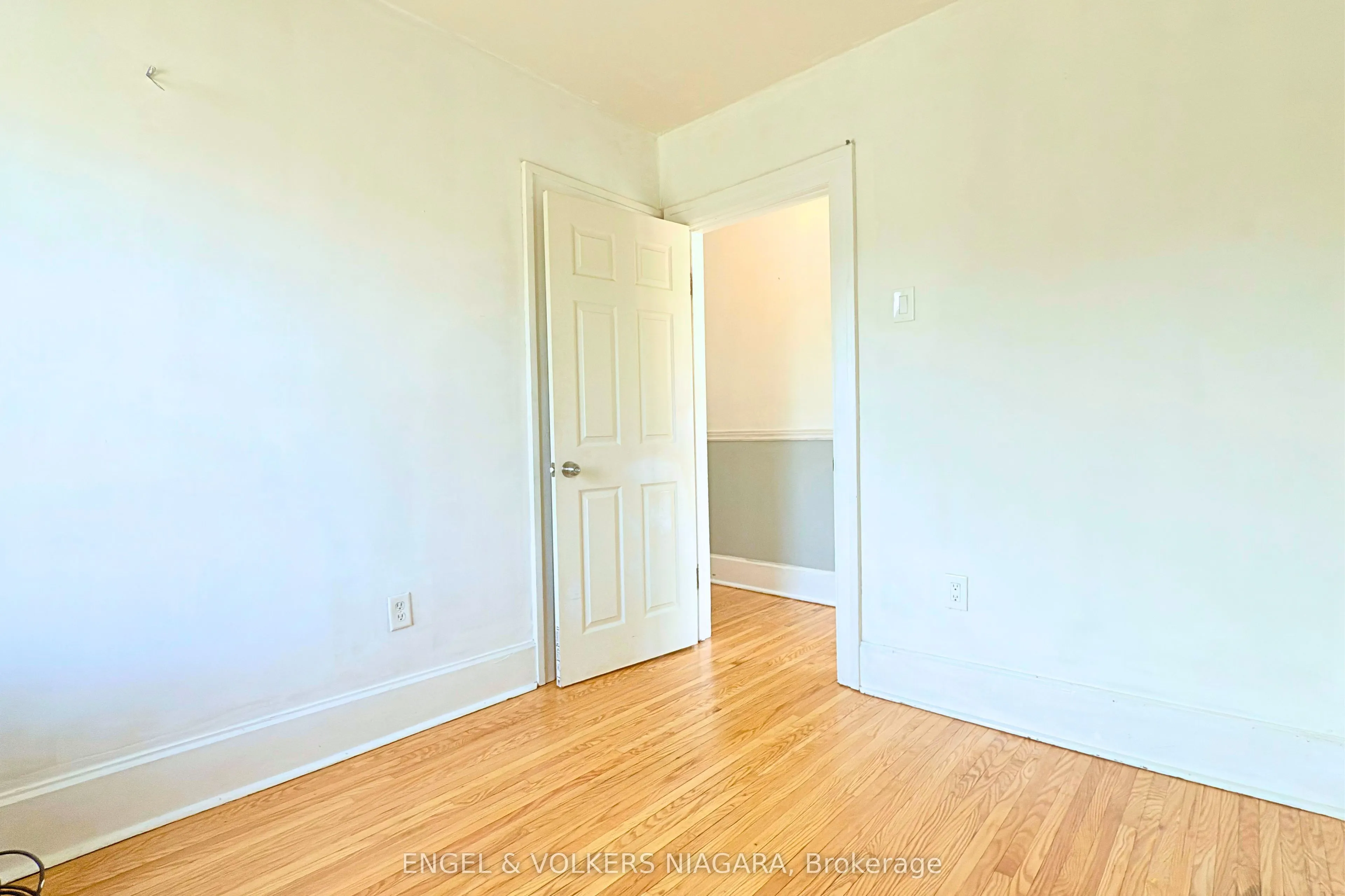 5038 HURON Street