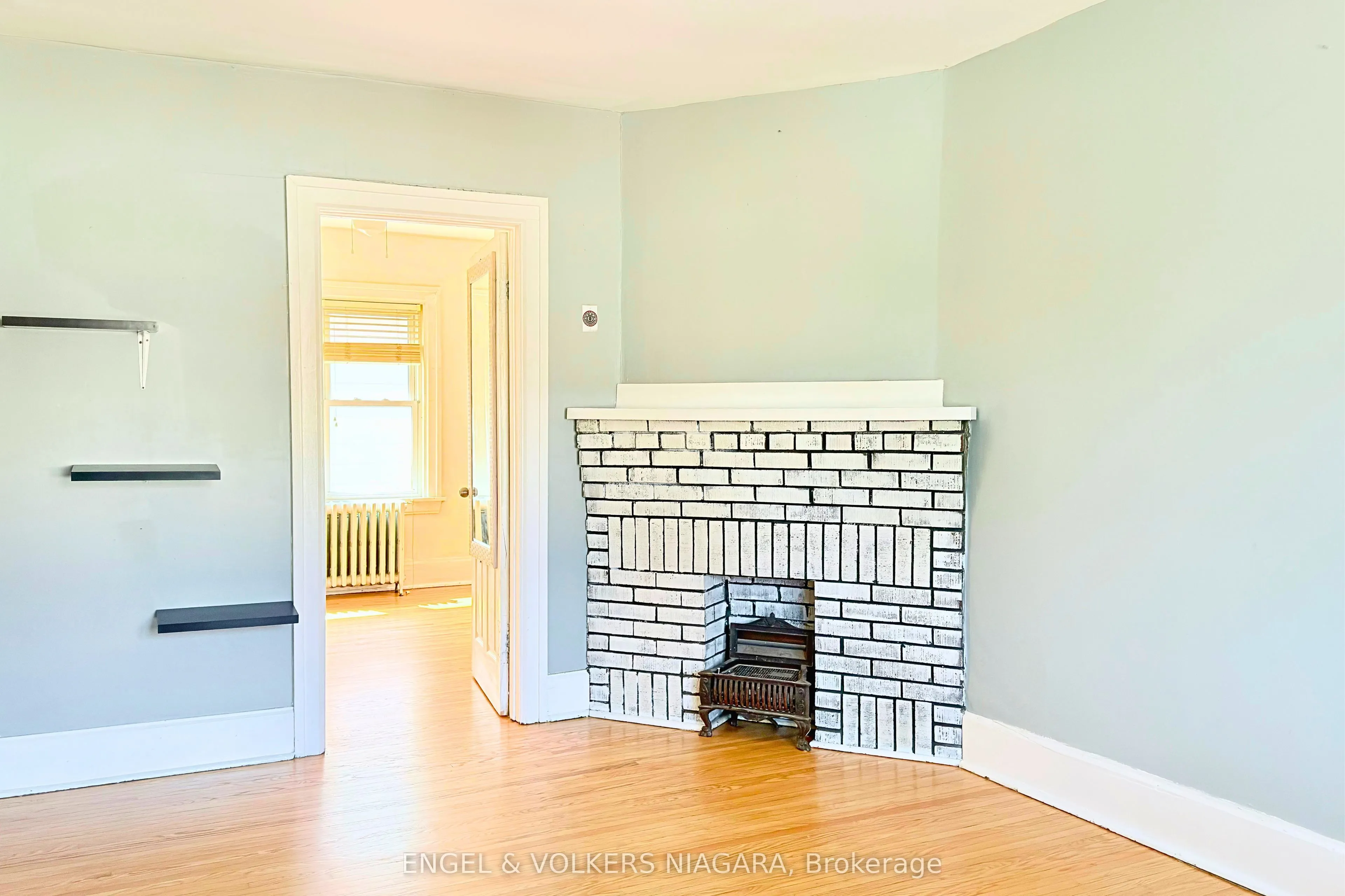 5038 HURON Street