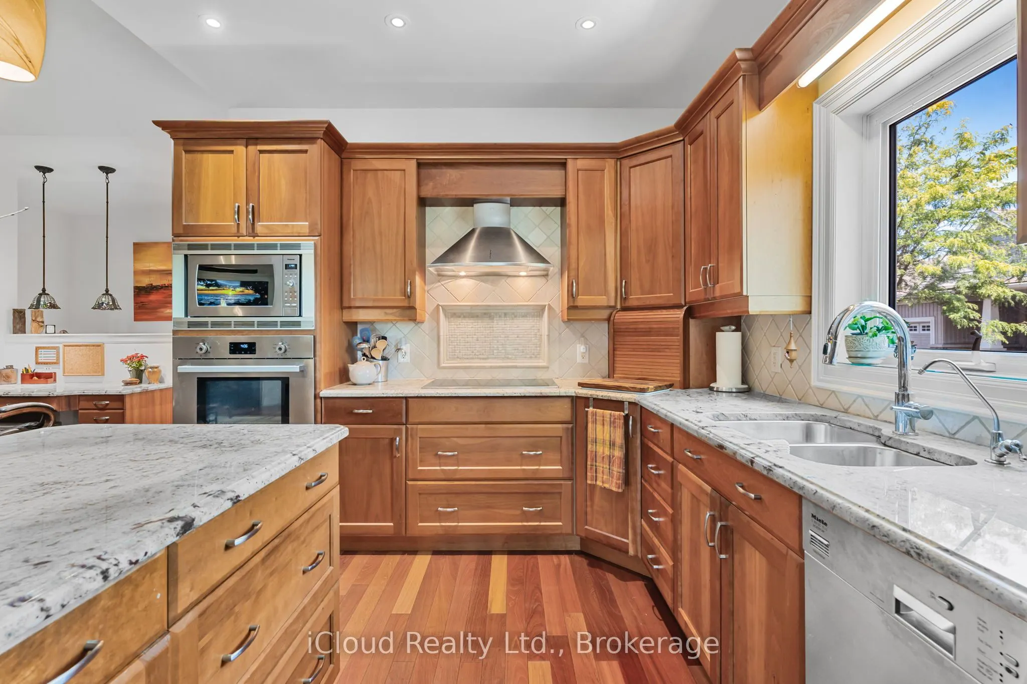 92 Loretta Drive, #7