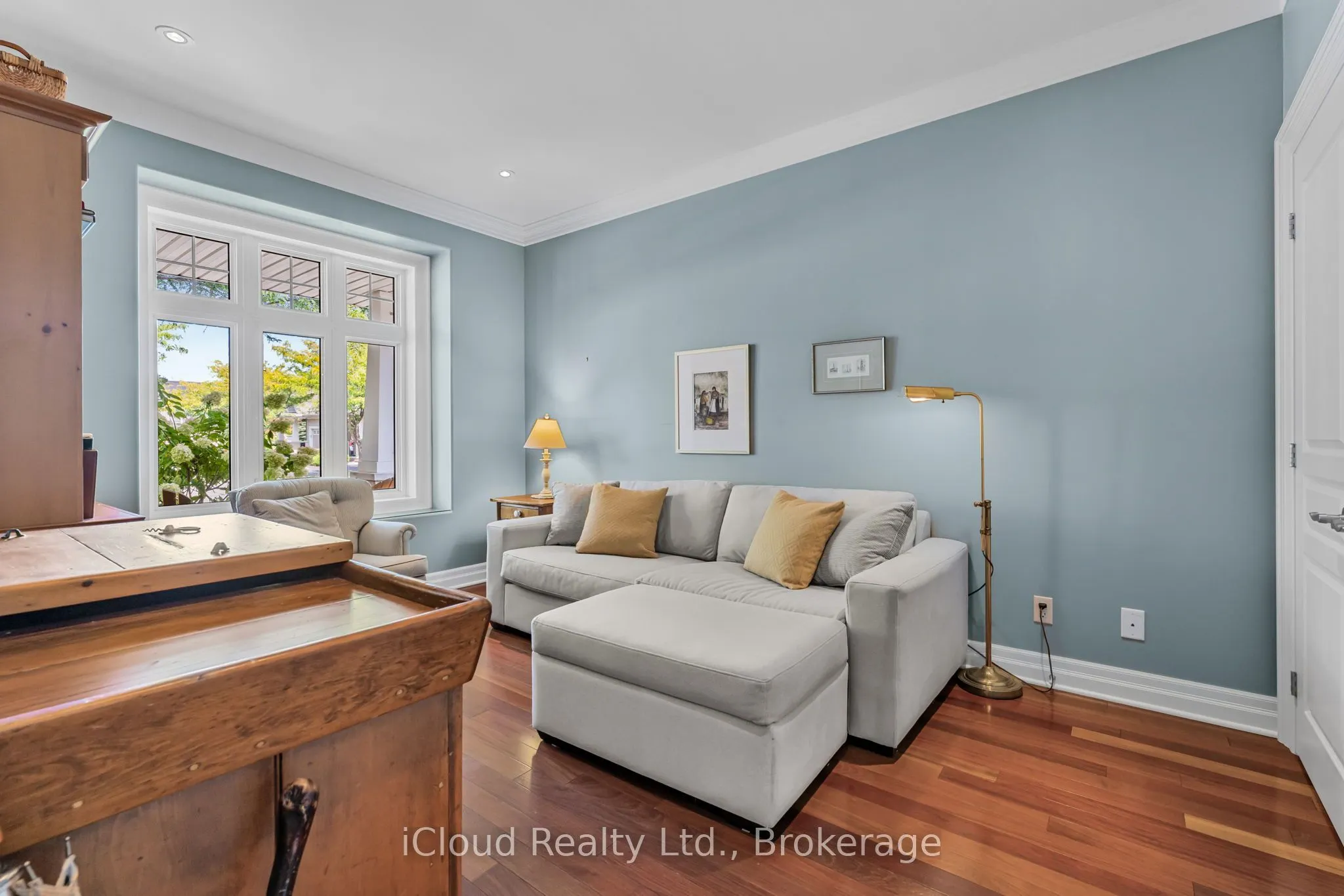 92 Loretta Drive, #7