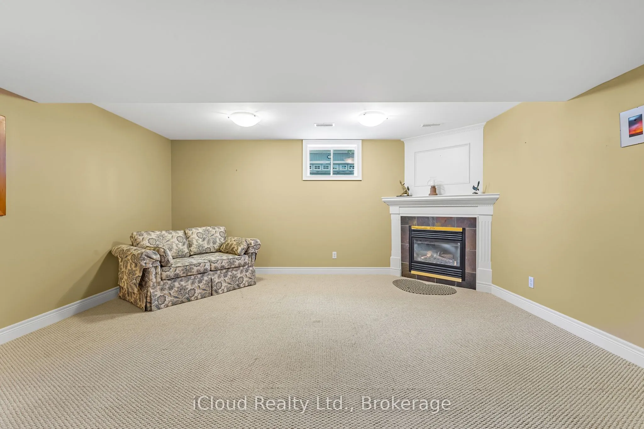 92 Loretta Drive, #7