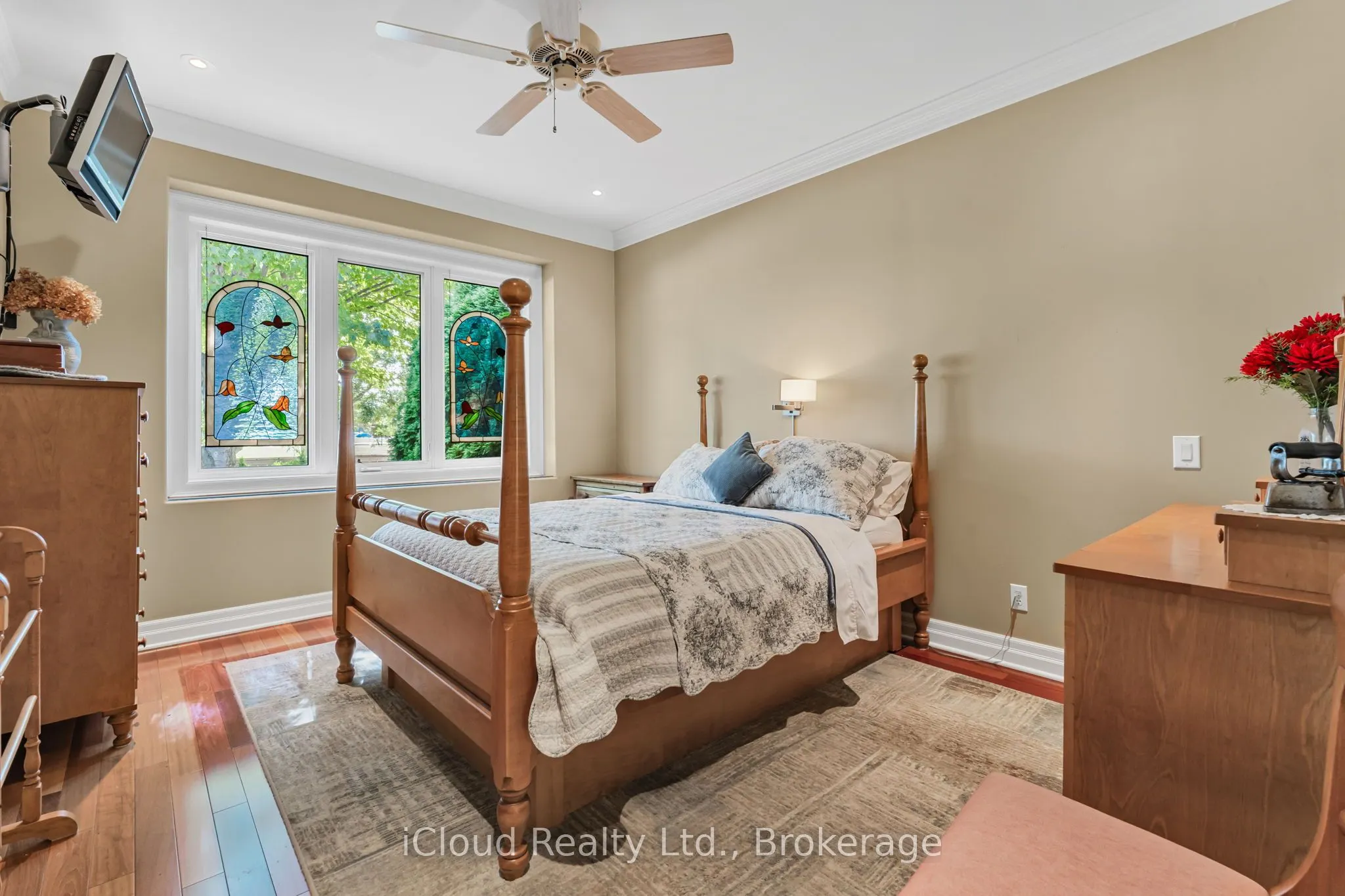 92 Loretta Drive, #7