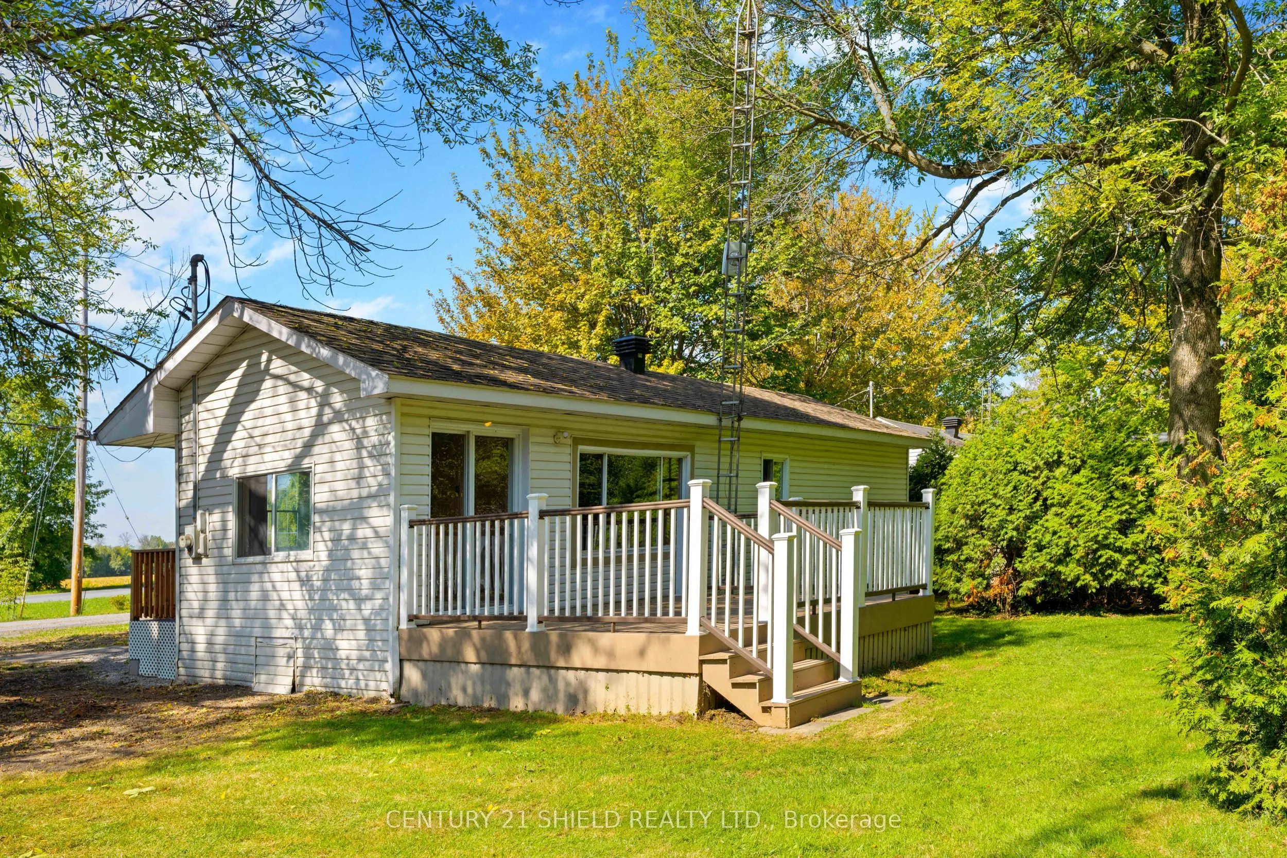 6261 - 911 - 6259 67th Avenue