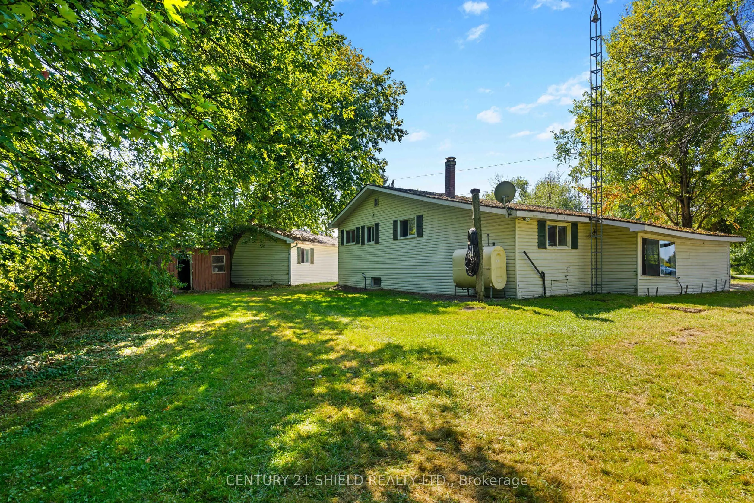 6261 - 911 - 6259 67th Avenue