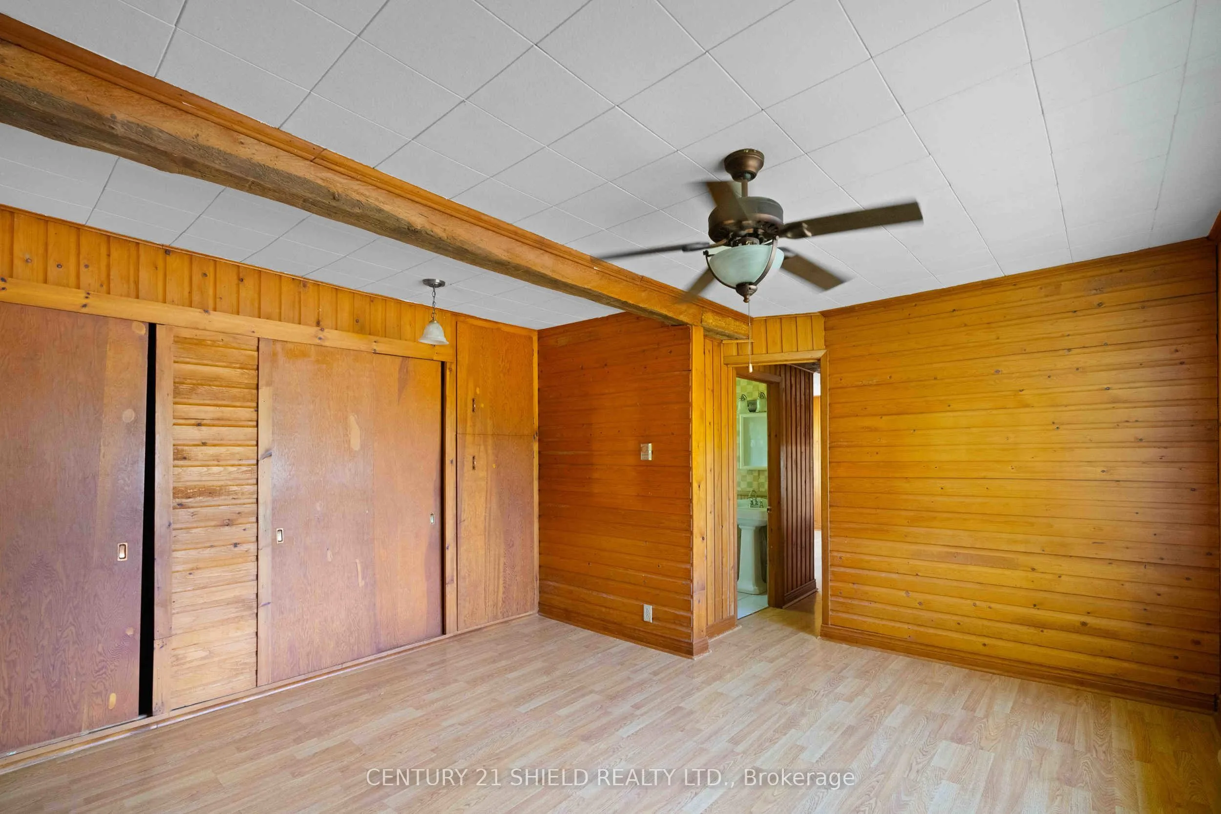 6261 - 911 - 6259 67th Avenue